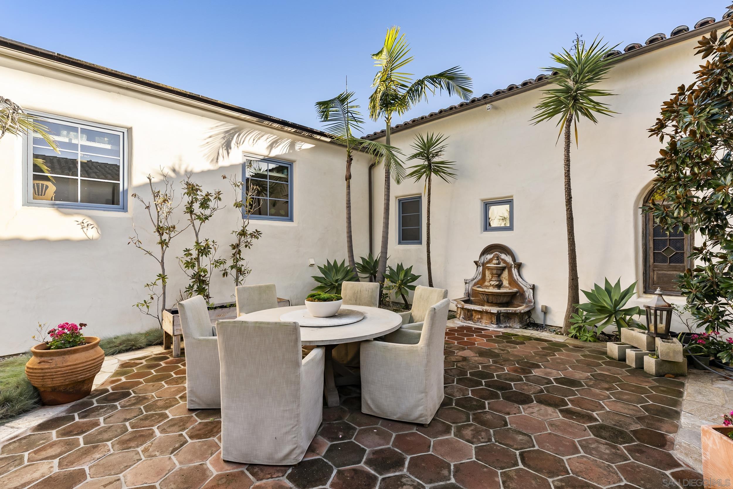 Detail Gallery Image 19 of 34 For 16636  El Zorro Vista, Rancho Santa Fe,  CA 92067 - 5 Beds | 5/4 Baths