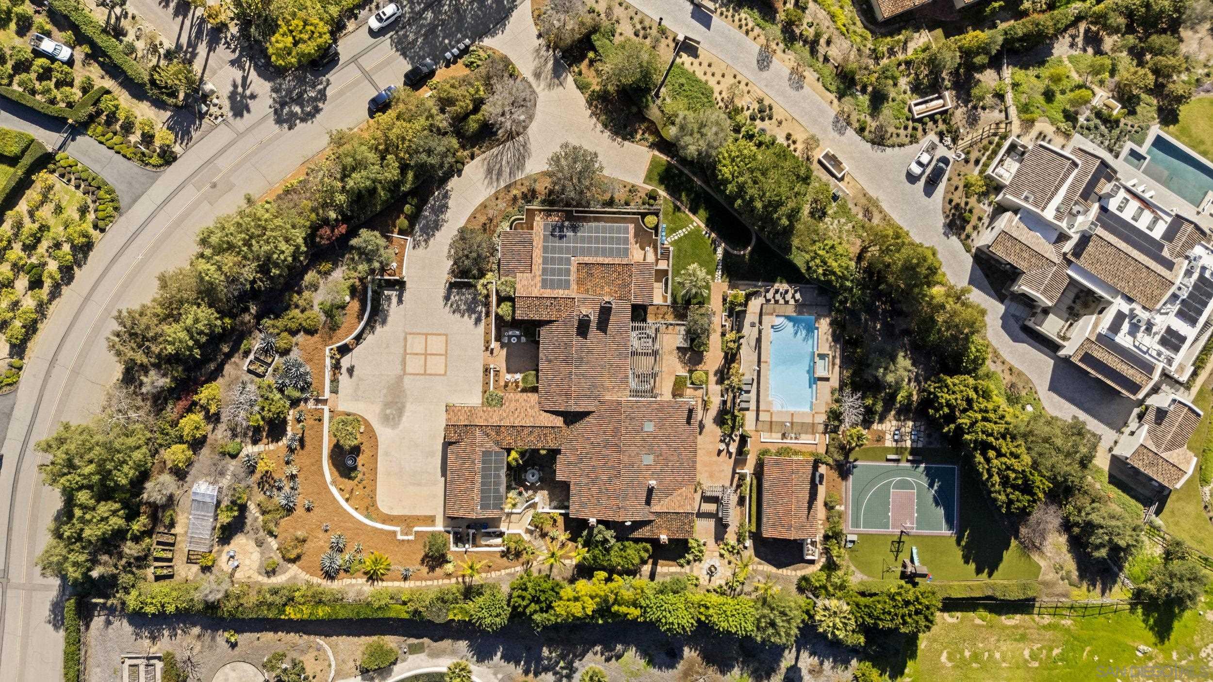 Detail Gallery Image 34 of 34 For 16636  El Zorro Vista, Rancho Santa Fe,  CA 92067 - 5 Beds | 5/4 Baths