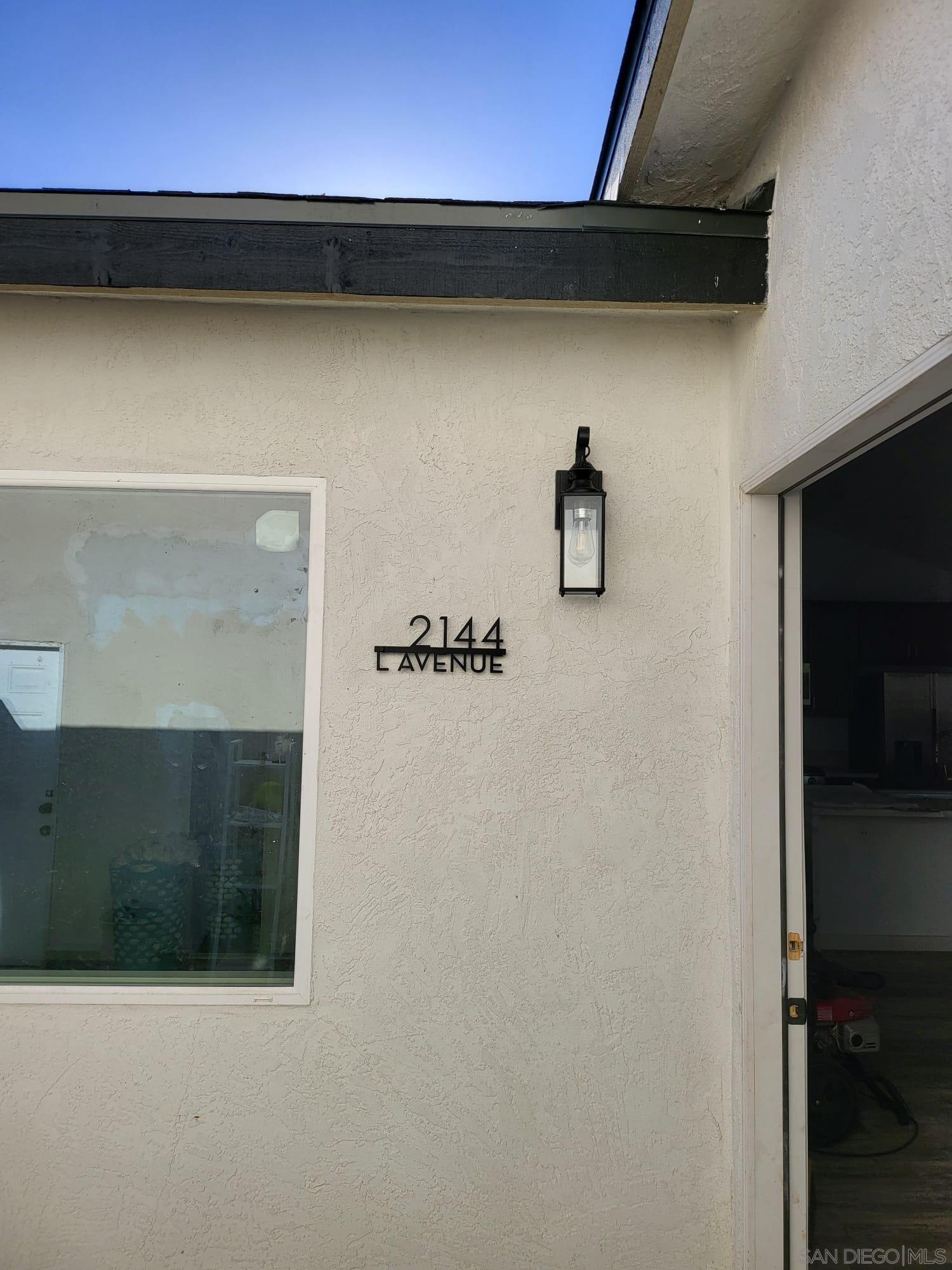 Detail Gallery Image 2 of 17 For 2144  L Ave, National City,  CA 91950 - 2 Beds | 1 Baths