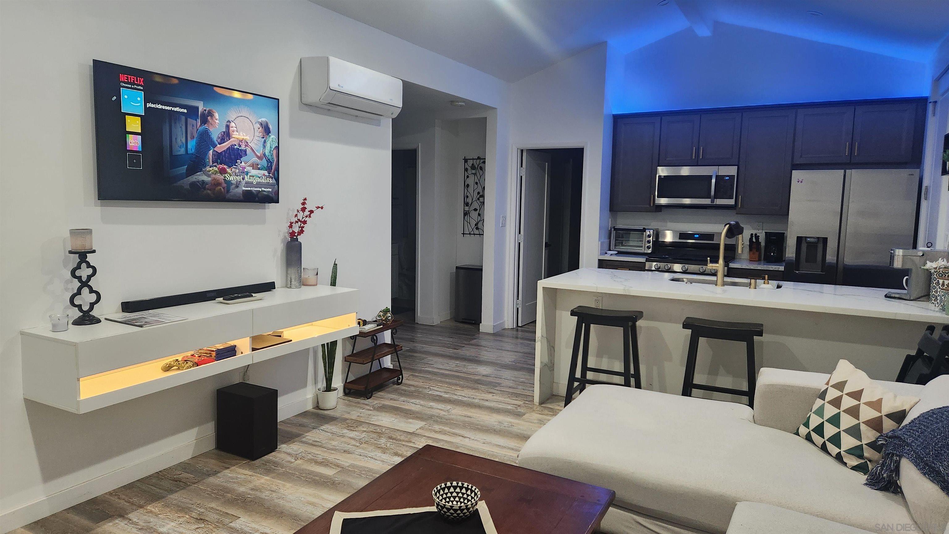 Detail Gallery Image 5 of 17 For 2144  L Ave, National City,  CA 91950 - 2 Beds | 1 Baths