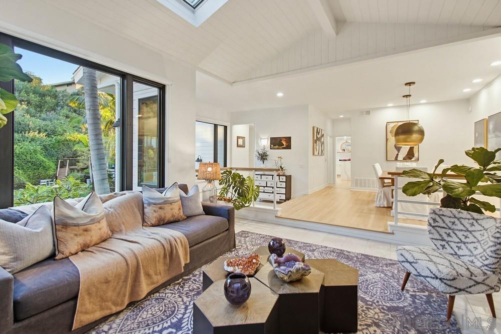 Detail Gallery Image 3 of 34 For 778  La Canada St, La Jolla,  CA 92037 - 4 Beds | 3/1 Baths