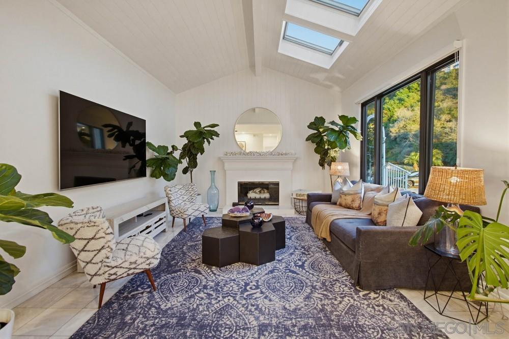 Detail Gallery Image 5 of 34 For 778  La Canada St, La Jolla,  CA 92037 - 4 Beds | 3/1 Baths