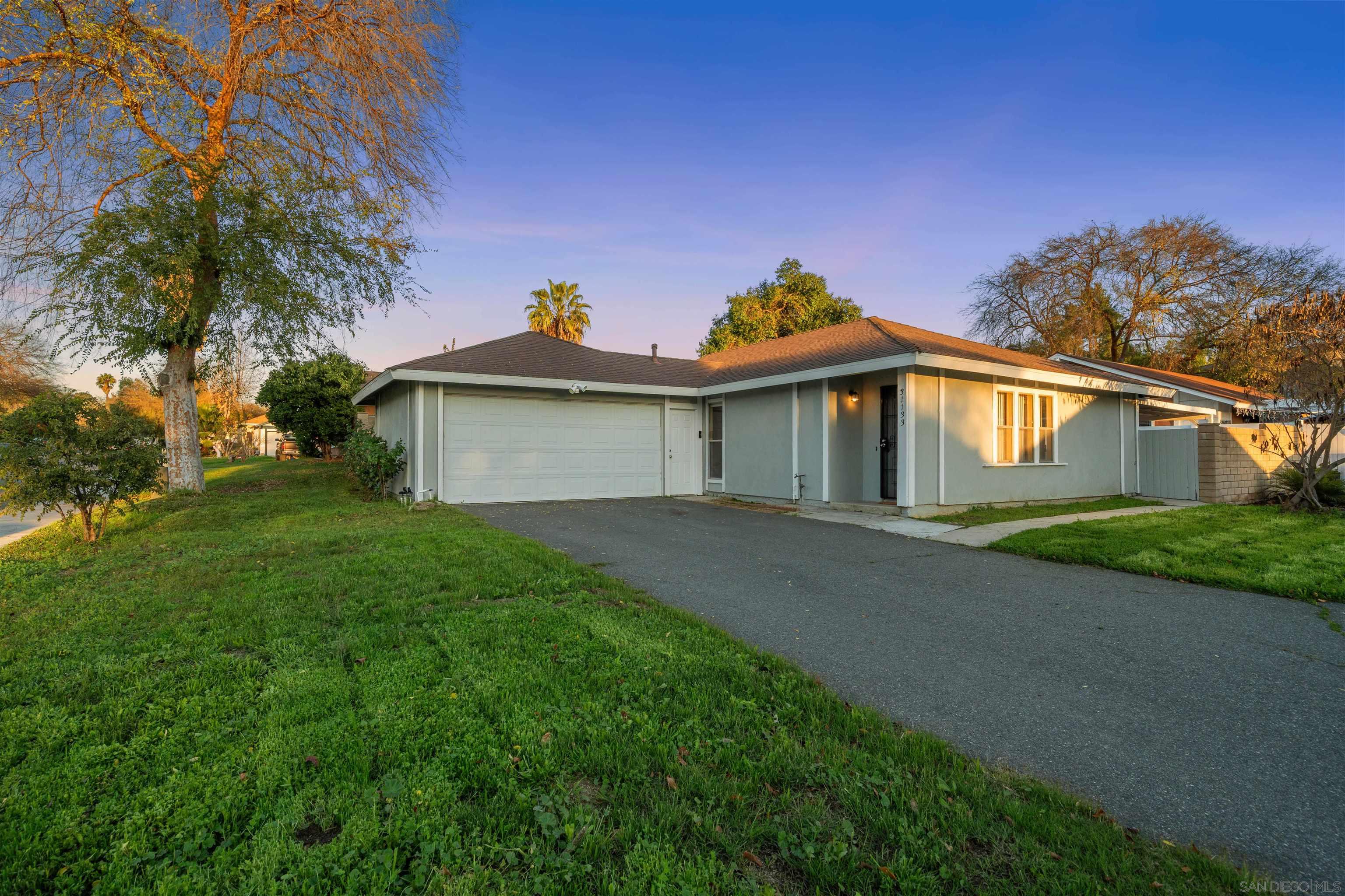 Front Image Thumbnail for SD2600877