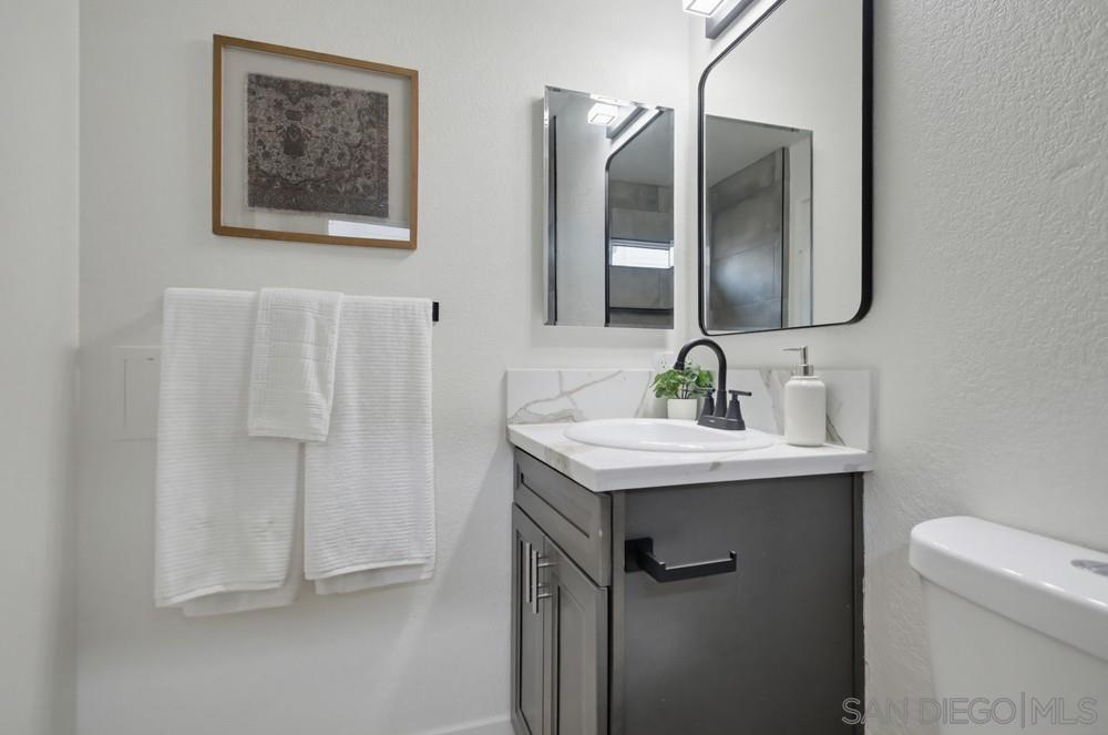 Detail Gallery Image 25 of 36 For 2909  Keats St  #11,  San Diego,  CA 92106 - 2 Beds | 2 Baths