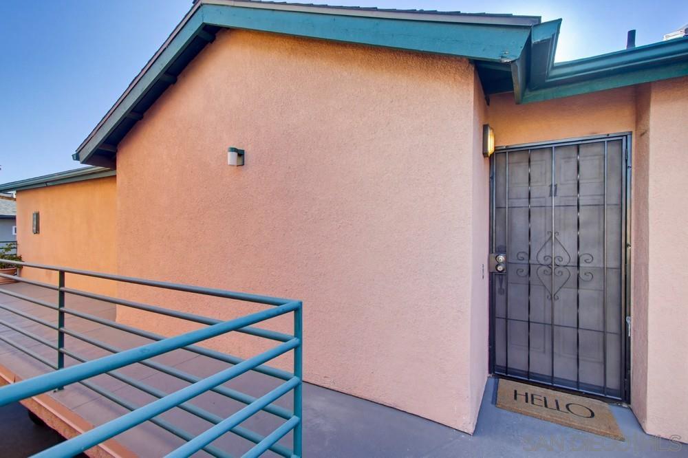 Detail Gallery Image 4 of 36 For 2909  Keats St  #11,  San Diego,  CA 92106 - 2 Beds | 2 Baths