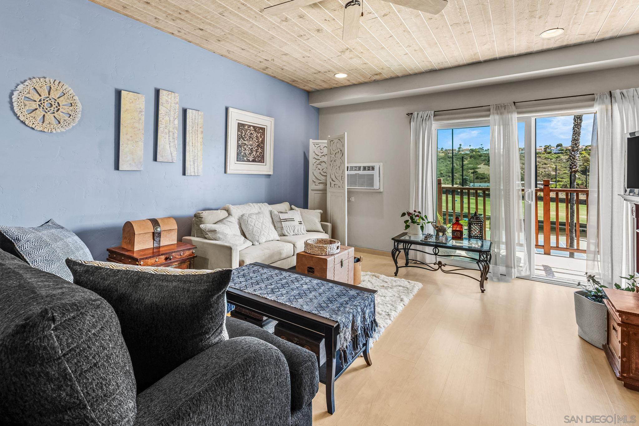 Detail Gallery Image 10 of 42 For 2003  Costa Del Mar Rd  #692,  Carlsbad,  CA 92009 - 1 Beds | 1/1 Baths