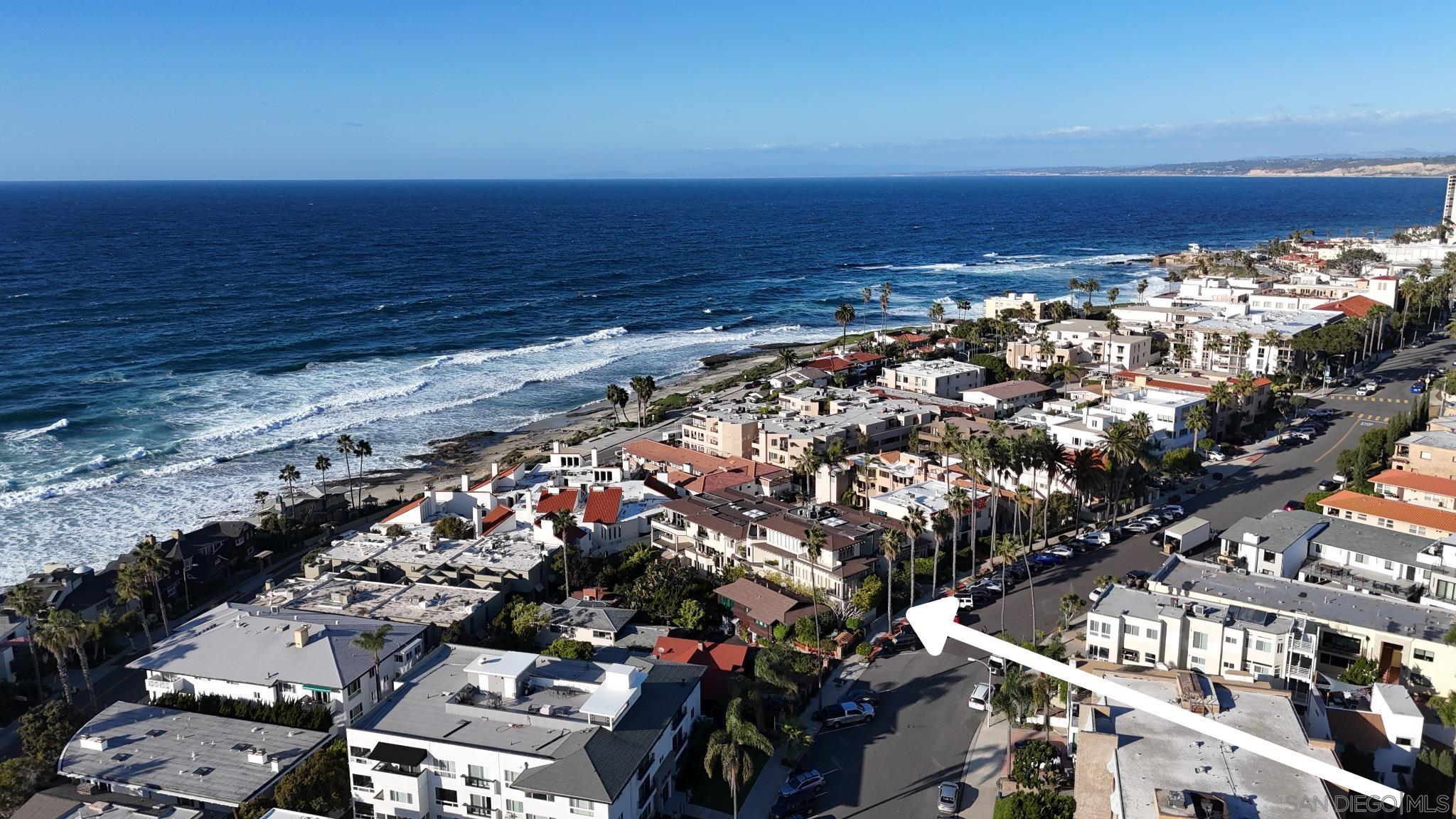 Detail Gallery Image 2 of 28 For 302  Prospect St  #6,  La Jolla,  CA 92037 - 3 Beds | 2/1 Baths