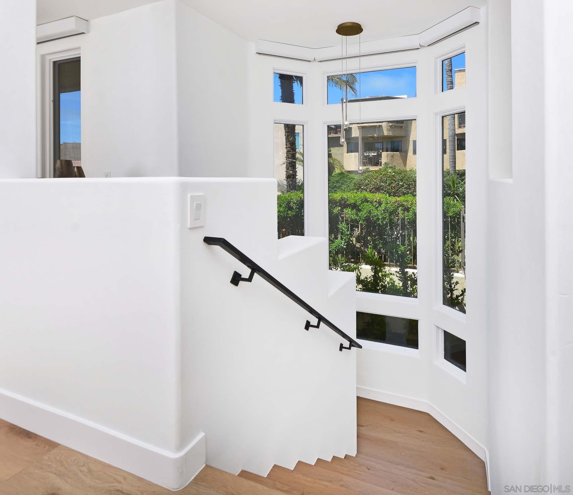 Detail Gallery Image 11 of 28 For 302  Prospect St  #6,  La Jolla,  CA 92037 - 3 Beds | 2/1 Baths