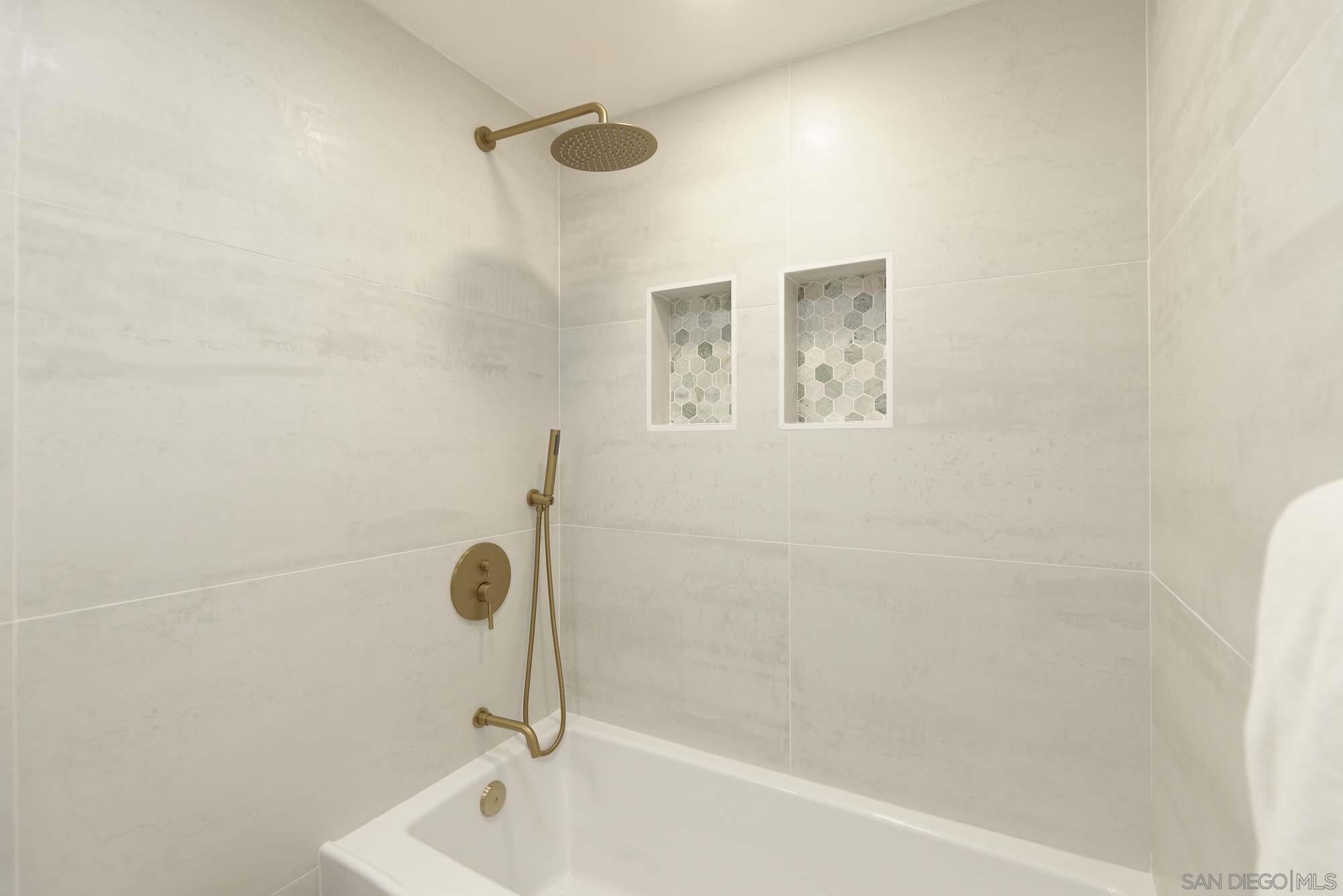 Detail Gallery Image 21 of 28 For 302  Prospect St  #6,  La Jolla,  CA 92037 - 3 Beds | 2/1 Baths