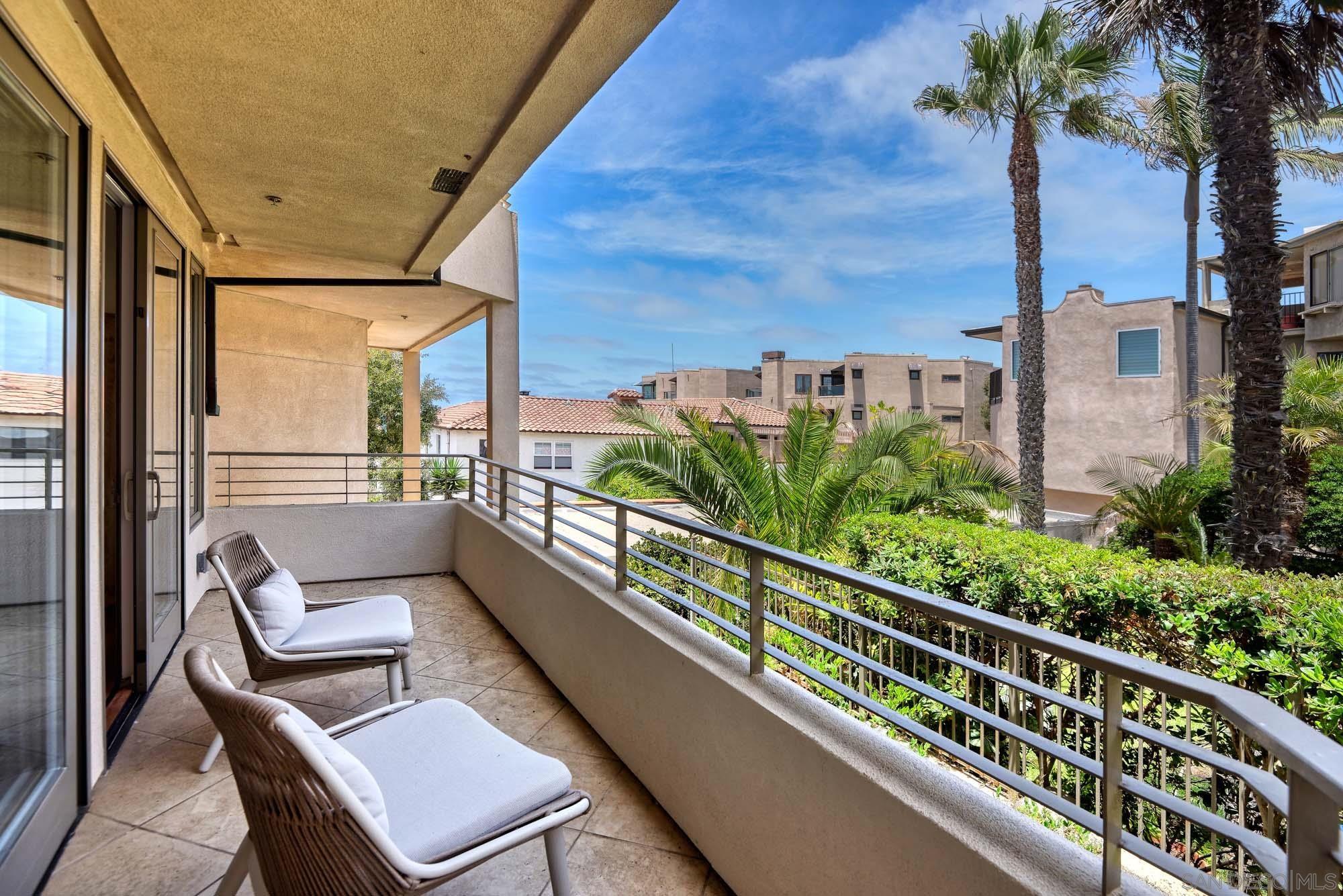 Detail Gallery Image 5 of 28 For 302  Prospect St  #6,  La Jolla,  CA 92037 - 3 Beds | 2/1 Baths