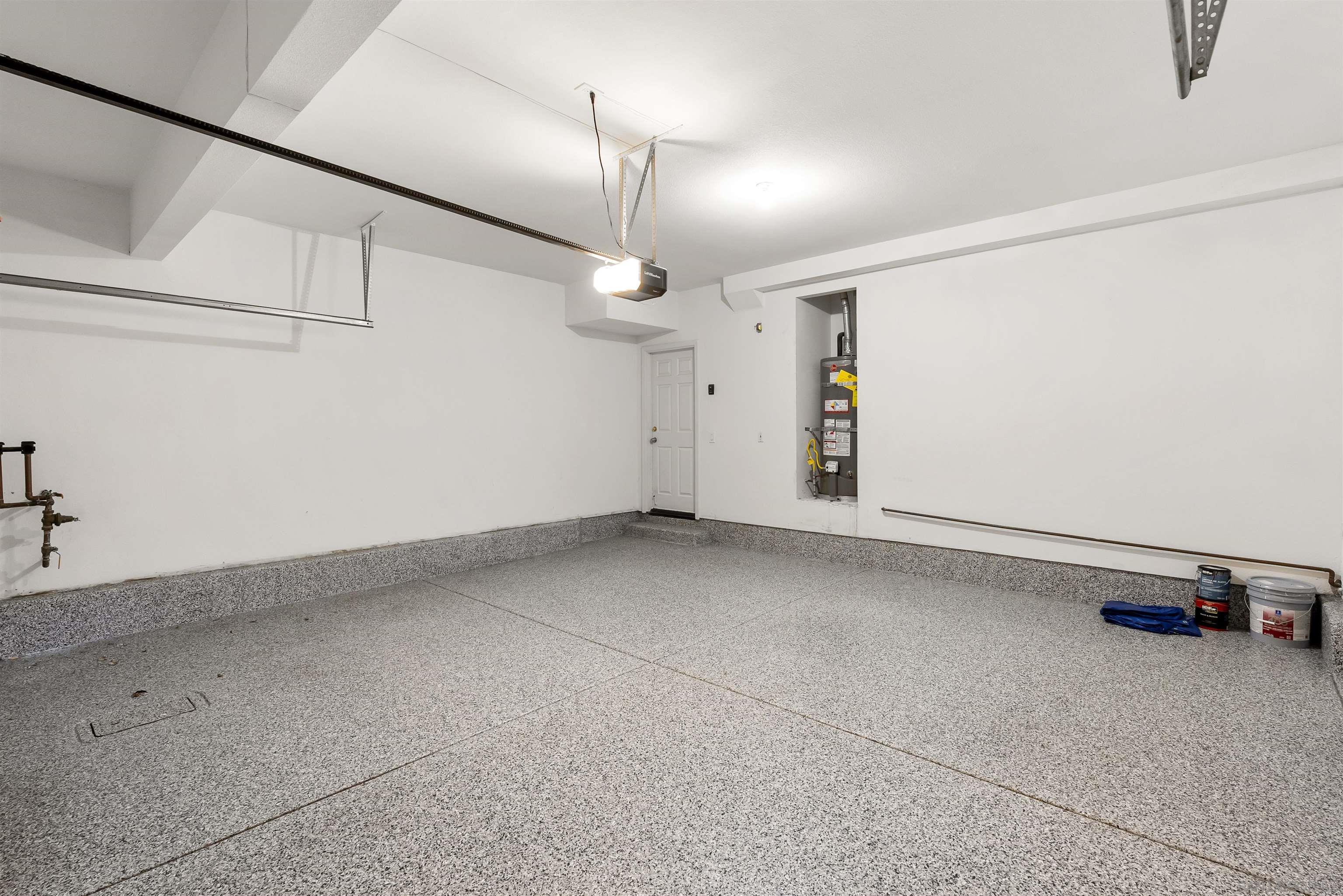 Detail Gallery Image 28 of 31 For 1048  Sunset Crossing Point, San Diego,  CA 92154 - 5 Beds | 3 Baths