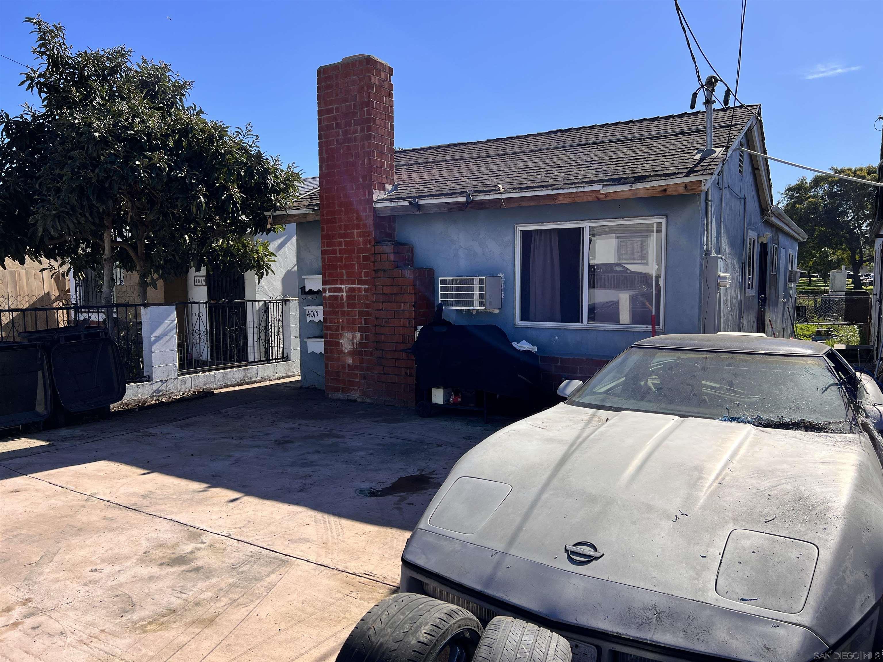 Detail Gallery Image 2 of 15 For 4015  Boston Ave, San Diego,  CA 92113 - 3 Beds | 1 Baths