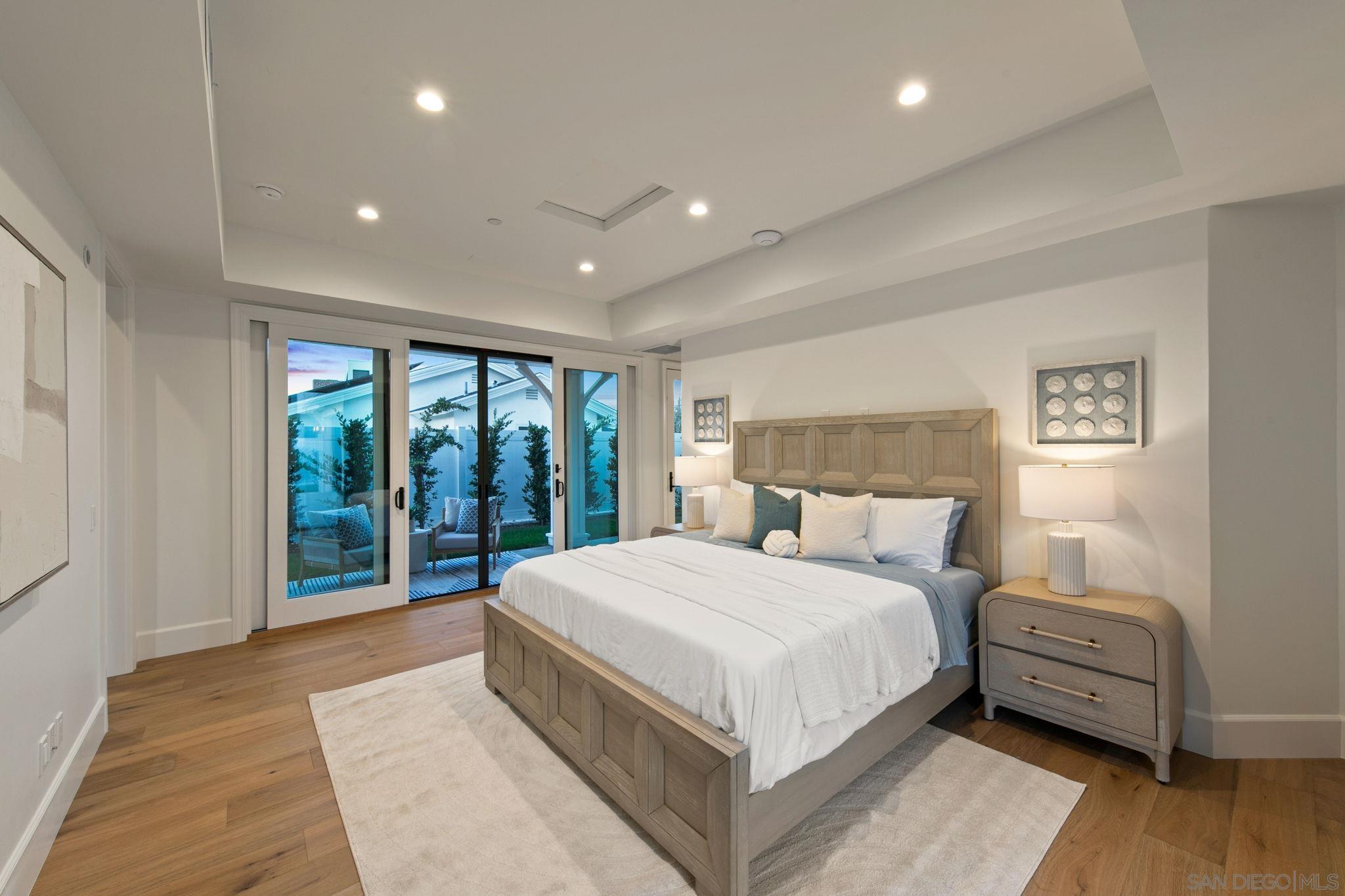 Detail Gallery Image 15 of 37 For 910  Balboa Ave, Coronado,  CA 92118 - 6 Beds | 6/1 Baths