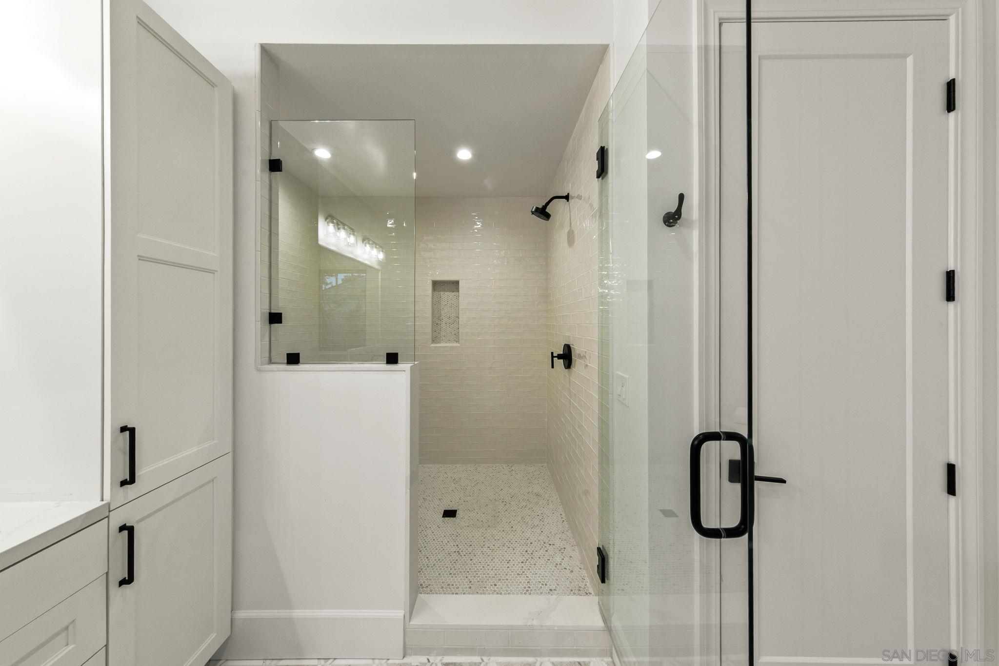 Detail Gallery Image 20 of 37 For 910  Balboa Ave, Coronado,  CA 92118 - 6 Beds | 6/1 Baths