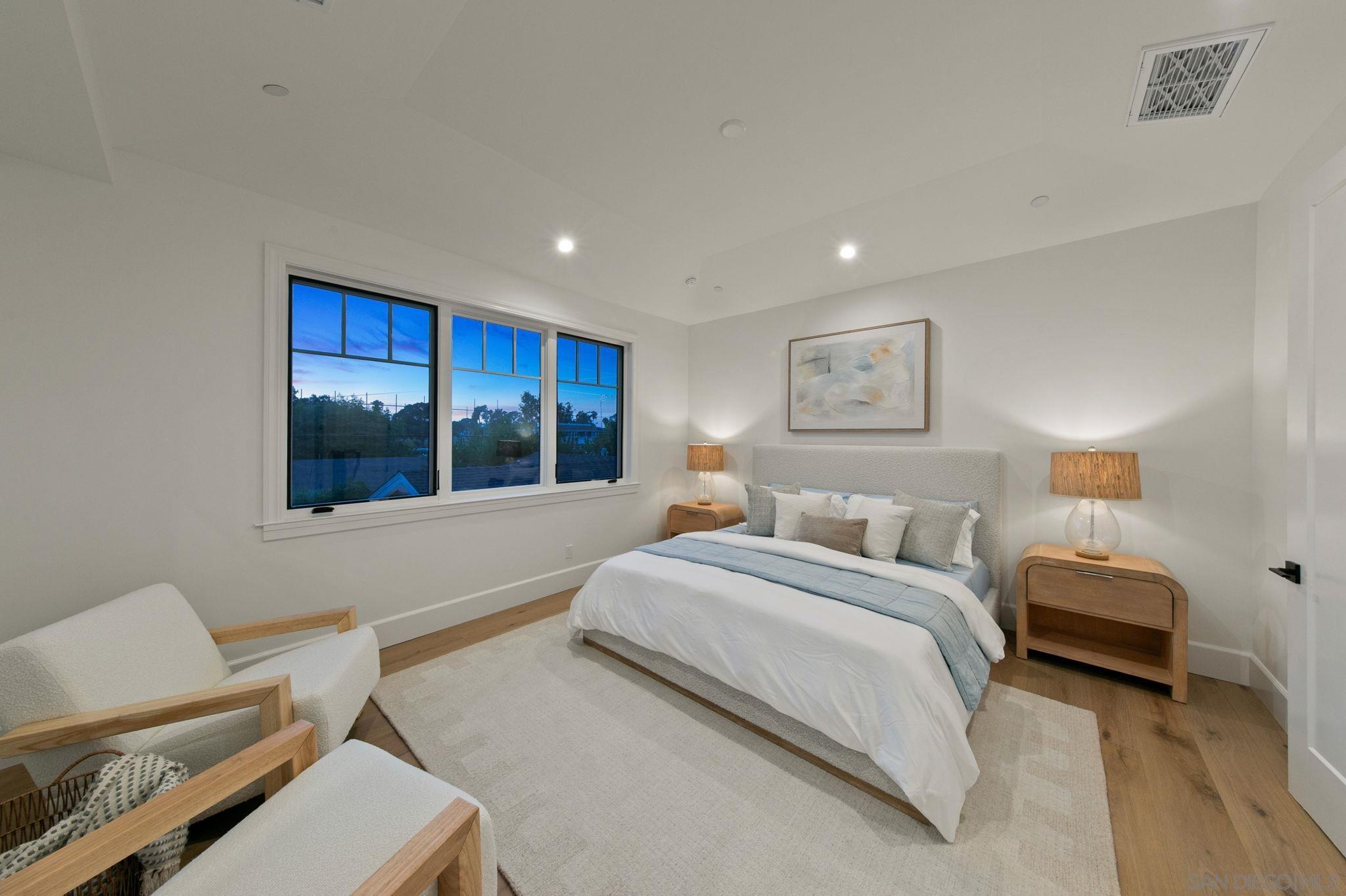 Detail Gallery Image 25 of 37 For 910  Balboa Ave, Coronado,  CA 92118 - 6 Beds | 6/1 Baths