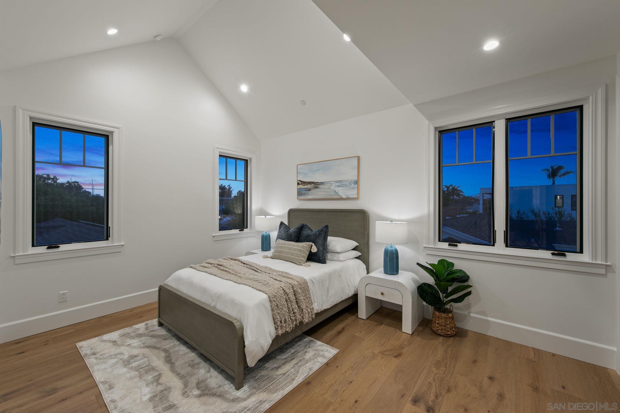 Detail Gallery Image 31 of 37 For 910  Balboa Ave, Coronado,  CA 92118 - 6 Beds | 6/1 Baths