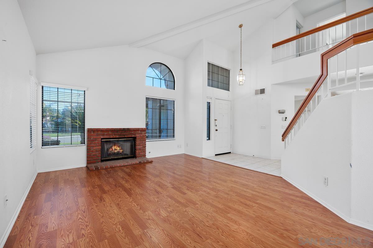 Detail Gallery Image 5 of 24 For 5070  Chalet Dr, Oceanside,  CA 92057 - 4 Beds | 3 Baths