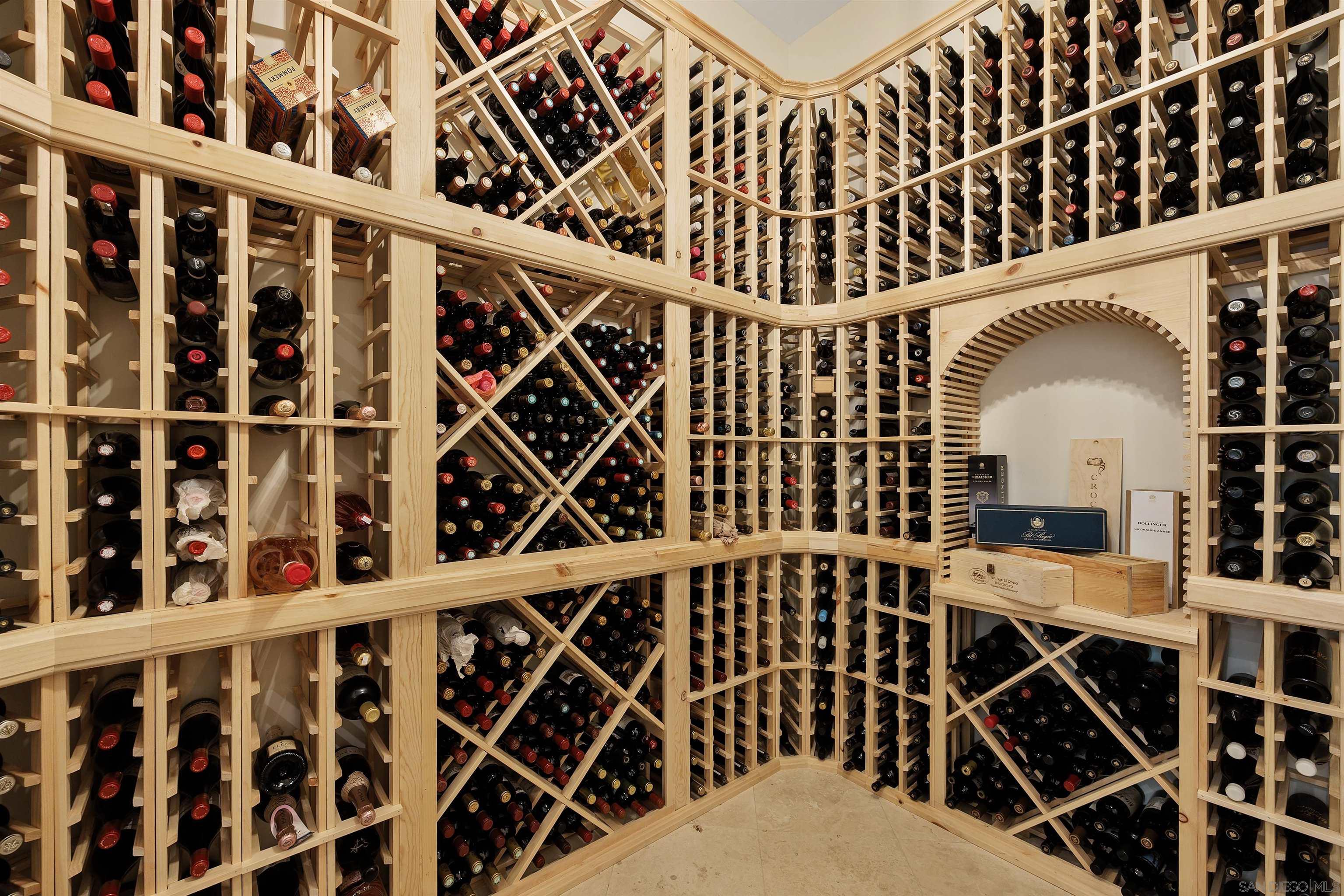 Detail Gallery Image 22 of 57 For 7545  Top O the Morning Way, San Diego,  CA 92127 - 4 Beds | 4/1 Baths