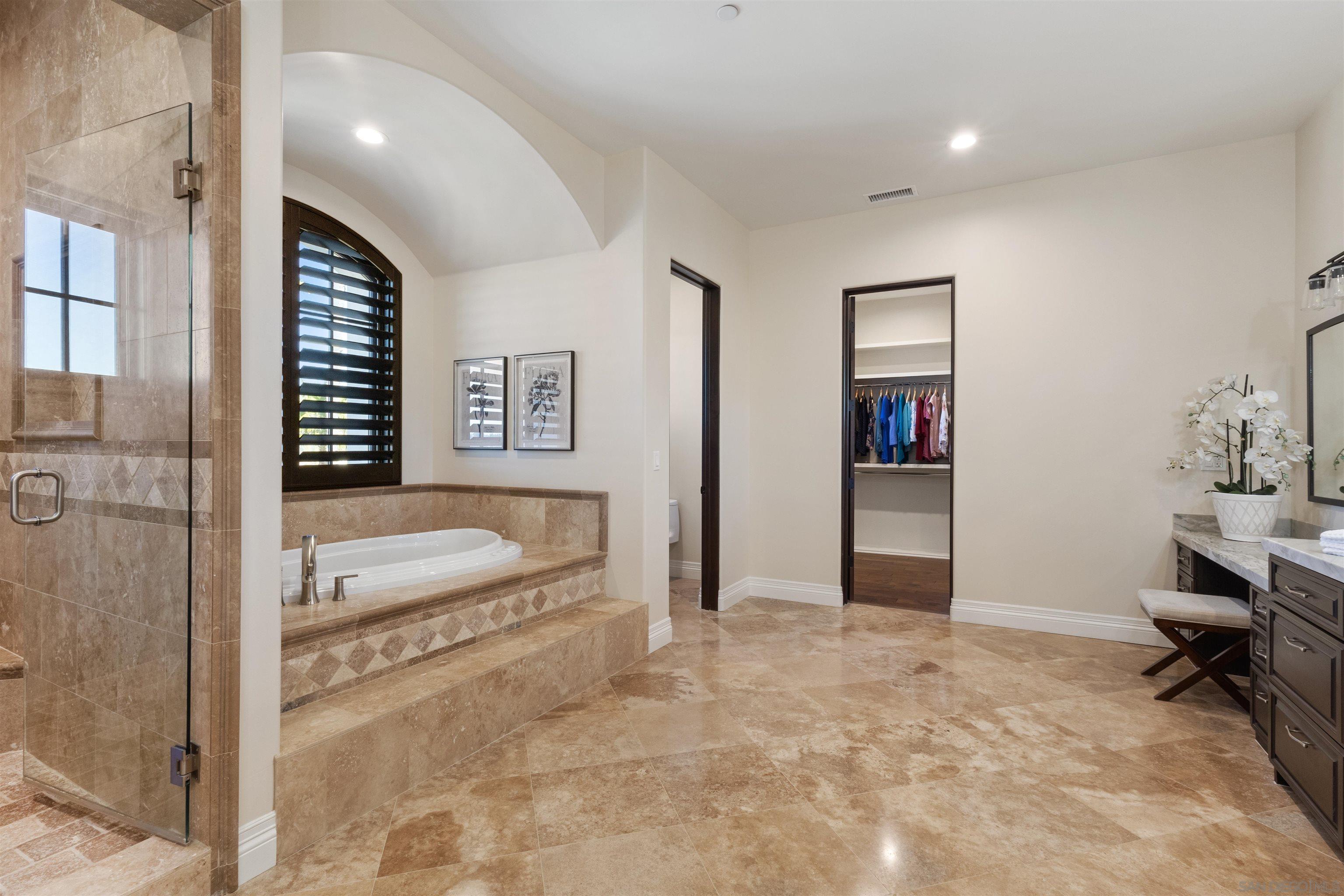 Detail Gallery Image 45 of 57 For 7545  Top O the Morning Way, San Diego,  CA 92127 - 4 Beds | 4/1 Baths