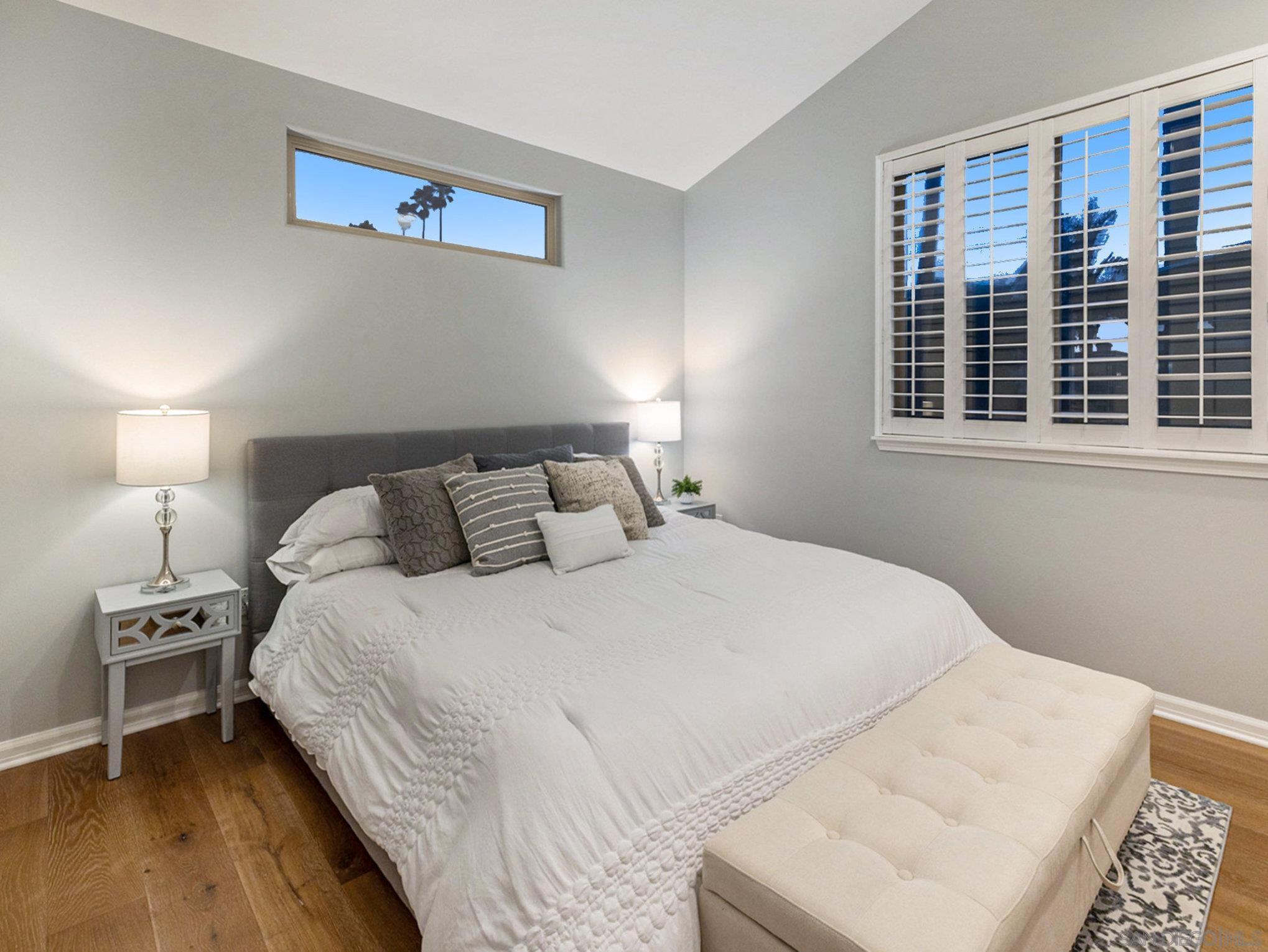 Detail Gallery Image 18 of 41 For 7355  Fay Avenue, La Jolla,  CA 92037 - 4 Beds | 3/1 Baths