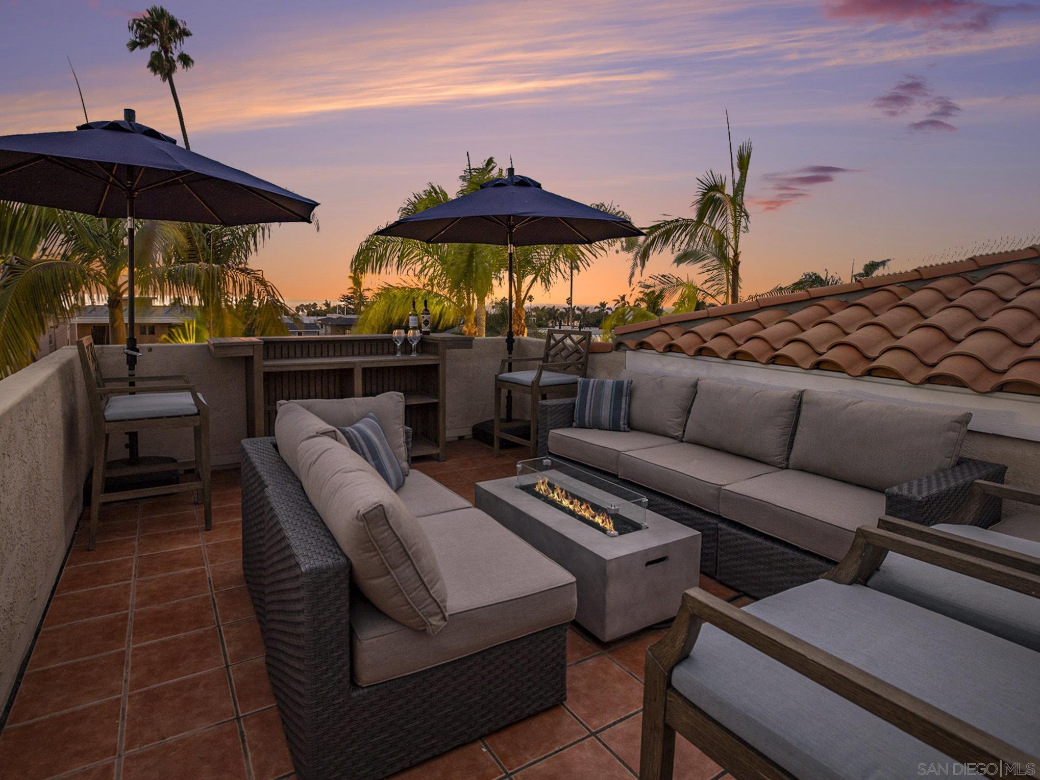 Detail Gallery Image 27 of 39 For 7355  Fay Avenue, La Jolla,  CA 92037 - 4 Beds | 3/1 Baths