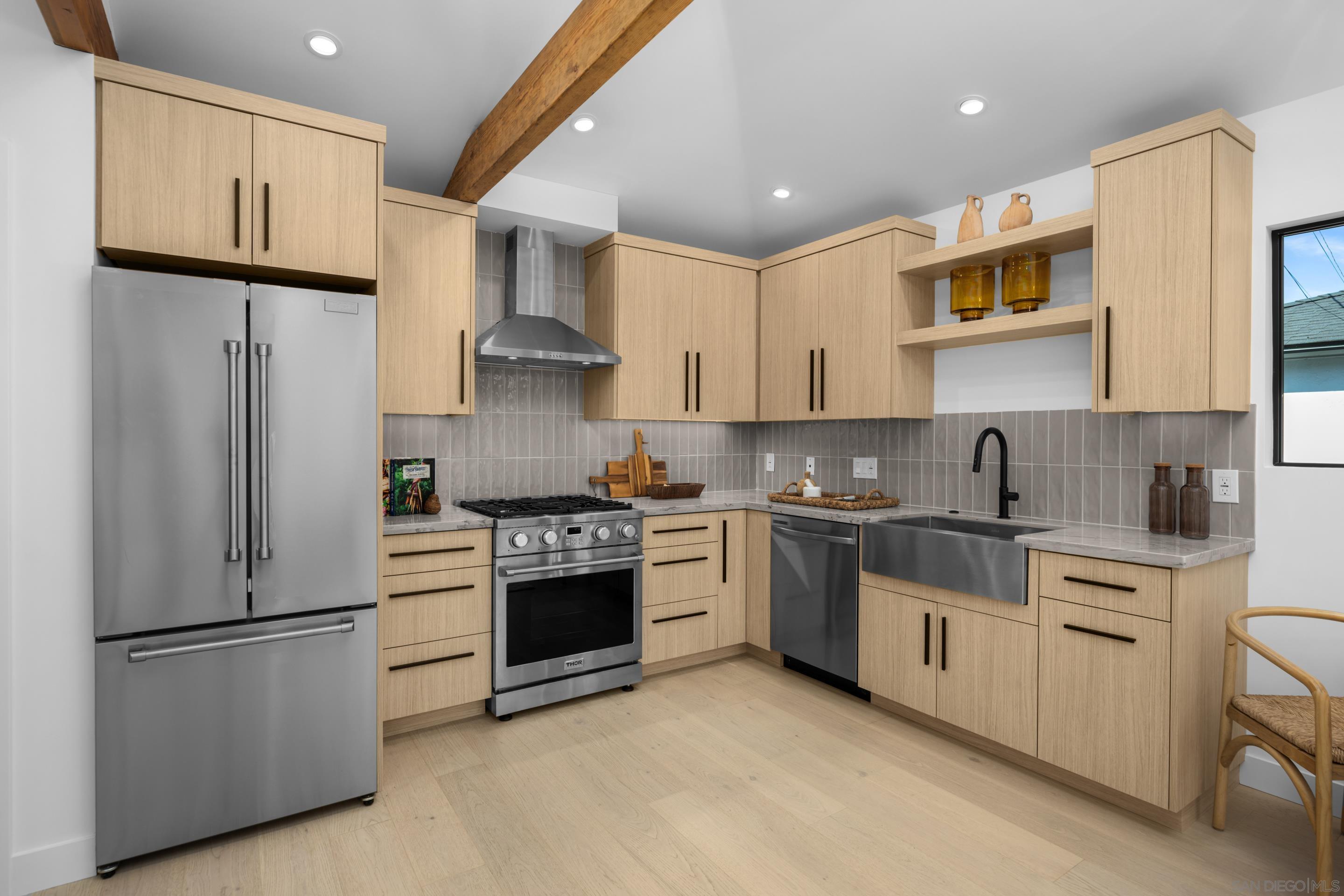 Detail Gallery Image 14 of 25 For 434 - 436  Bonair St, La Jolla,  CA 92037 - 3 Beds | 2 Baths