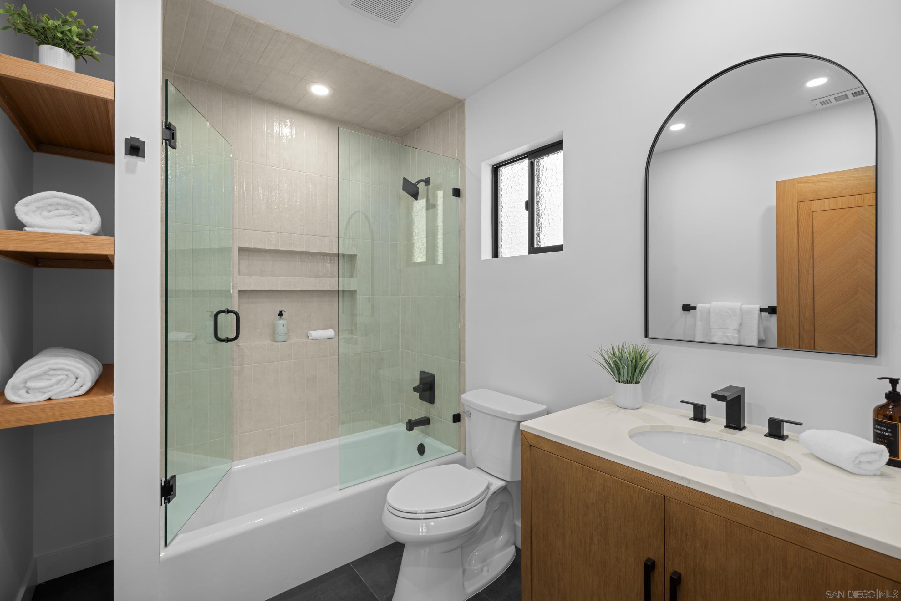 Detail Gallery Image 19 of 25 For 434 - 436  Bonair St, La Jolla,  CA 92037 - 3 Beds | 2 Baths