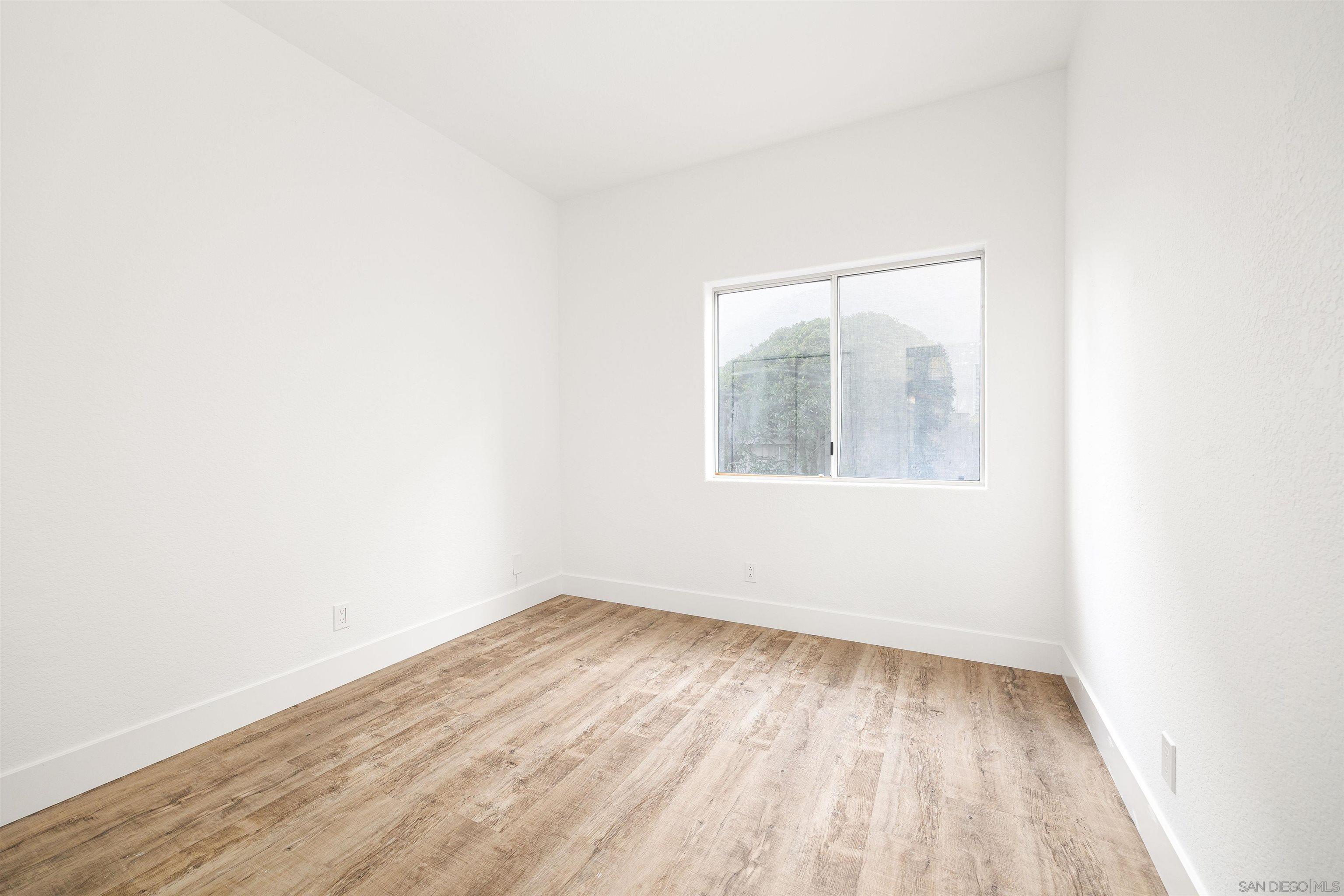 Detail Gallery Image 15 of 37 For 2318  via Villegas, Carlsbad,  CA 92009 - 5 Beds | 3 Baths