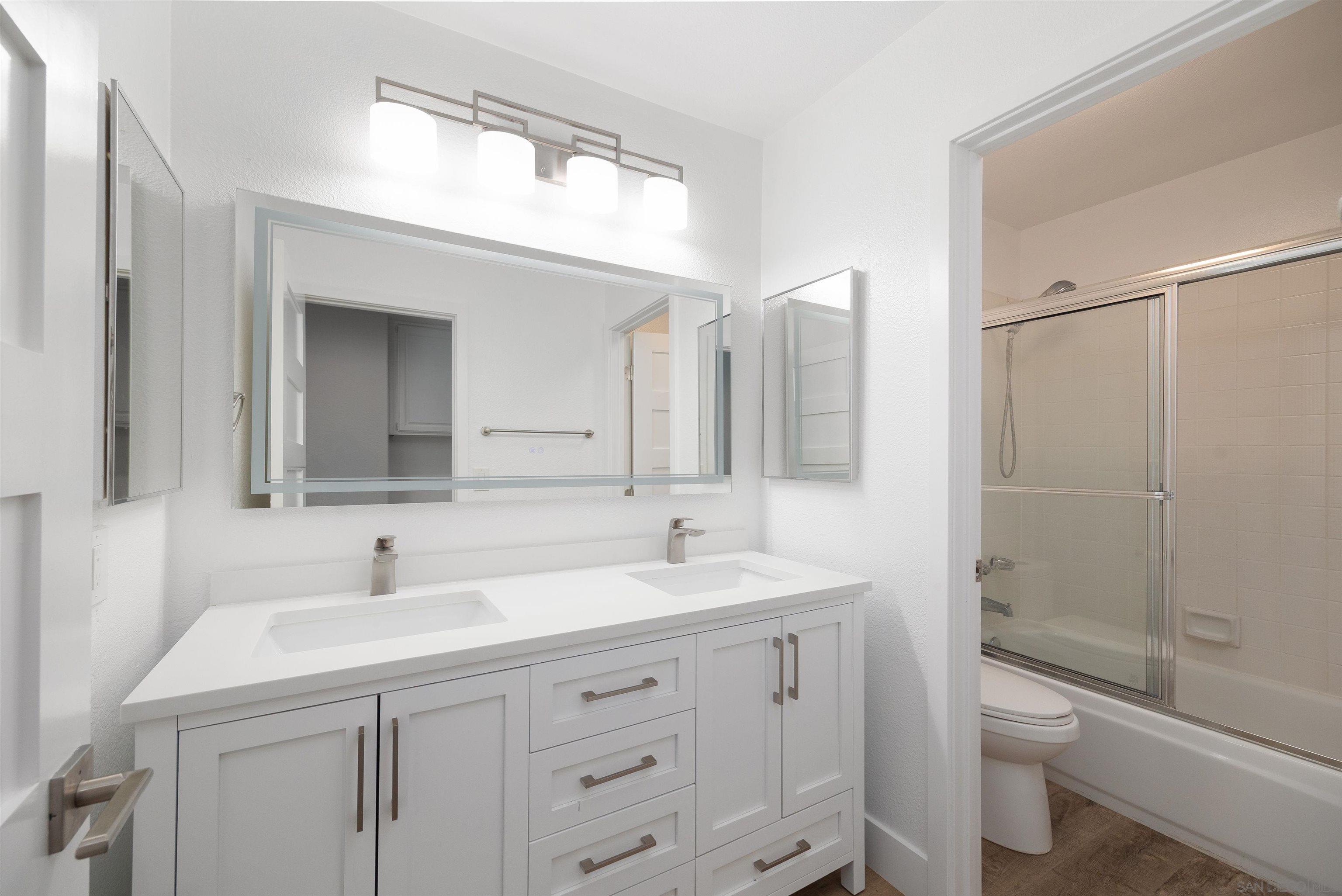 Detail Gallery Image 18 of 37 For 2318  via Villegas, Carlsbad,  CA 92009 - 5 Beds | 3 Baths