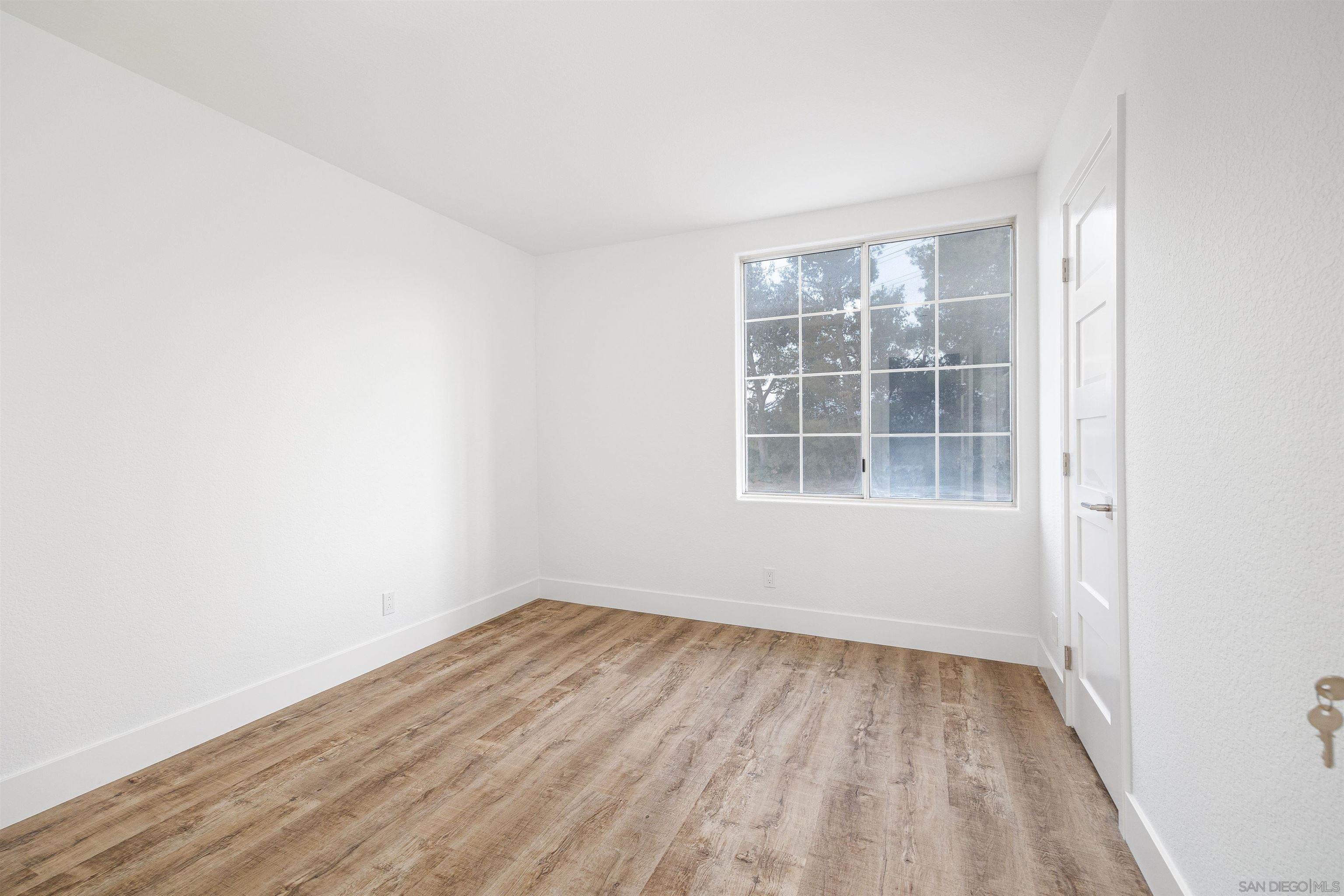 Detail Gallery Image 20 of 37 For 2318  via Villegas, Carlsbad,  CA 92009 - 5 Beds | 3 Baths