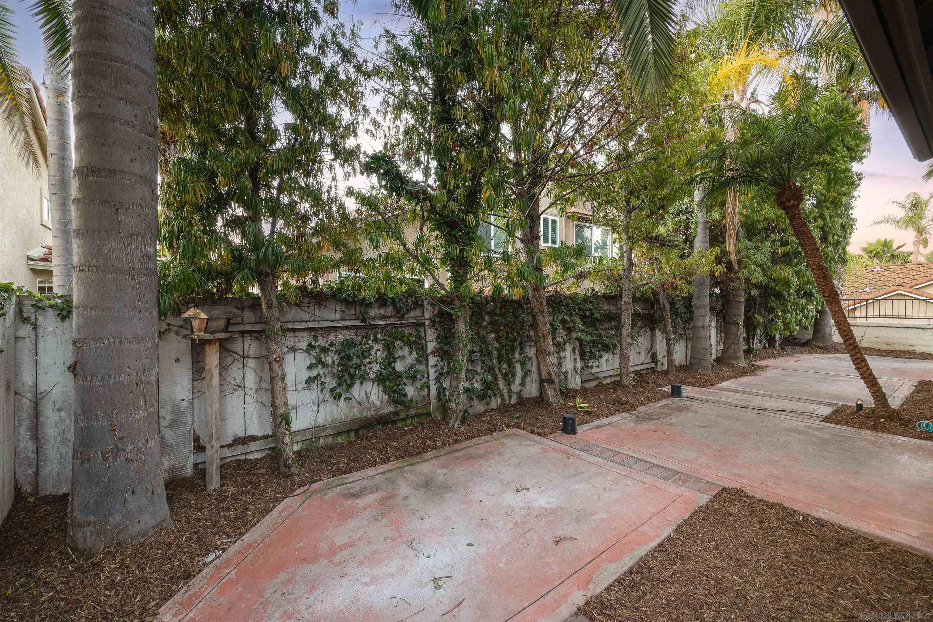 Detail Gallery Image 25 of 37 For 2318  via Villegas, Carlsbad,  CA 92009 - 5 Beds | 3 Baths