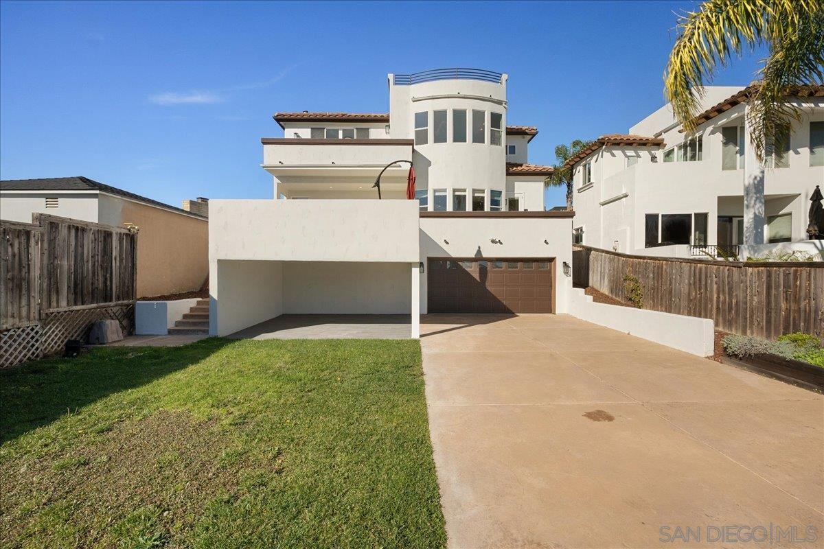 Detail Gallery Image 40 of 47 For 819  Van Nuys St, San Diego,  CA 92109 - 5 Beds | 3/1 Baths