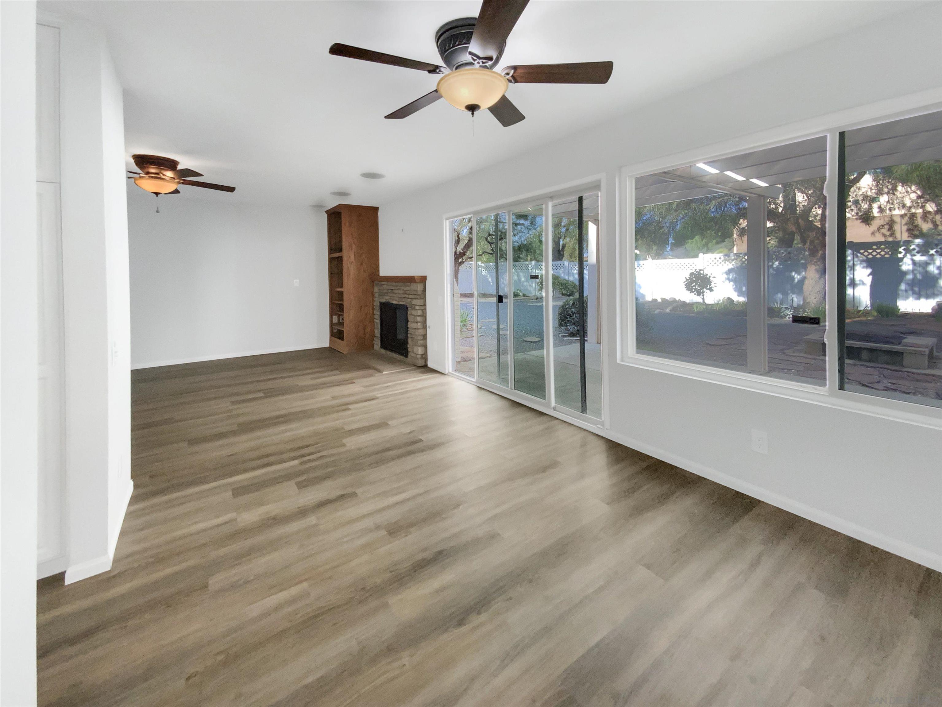 Detail Gallery Image 14 of 23 For 11002  Promesa Dr, San Diego,  CA 92124 - 4 Beds | 2 Baths