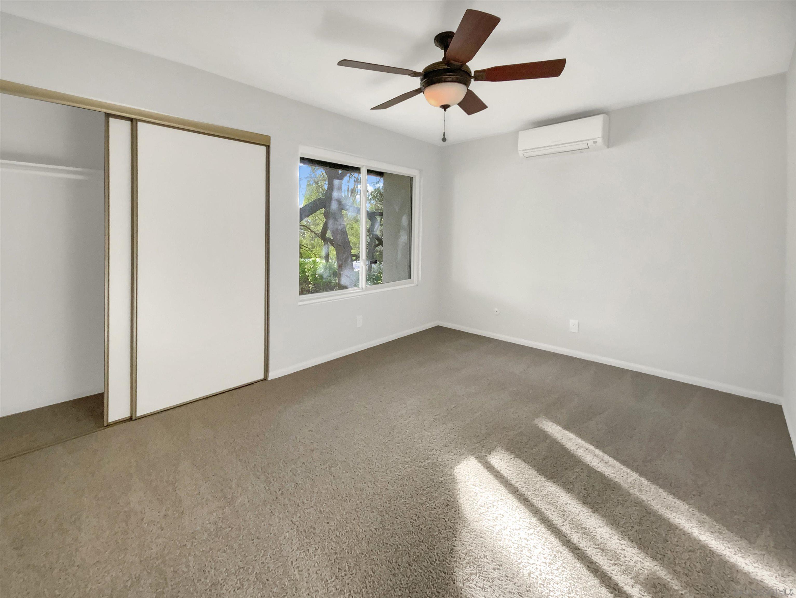 Detail Gallery Image 4 of 23 For 11002  Promesa Dr, San Diego,  CA 92124 - 4 Beds | 2 Baths