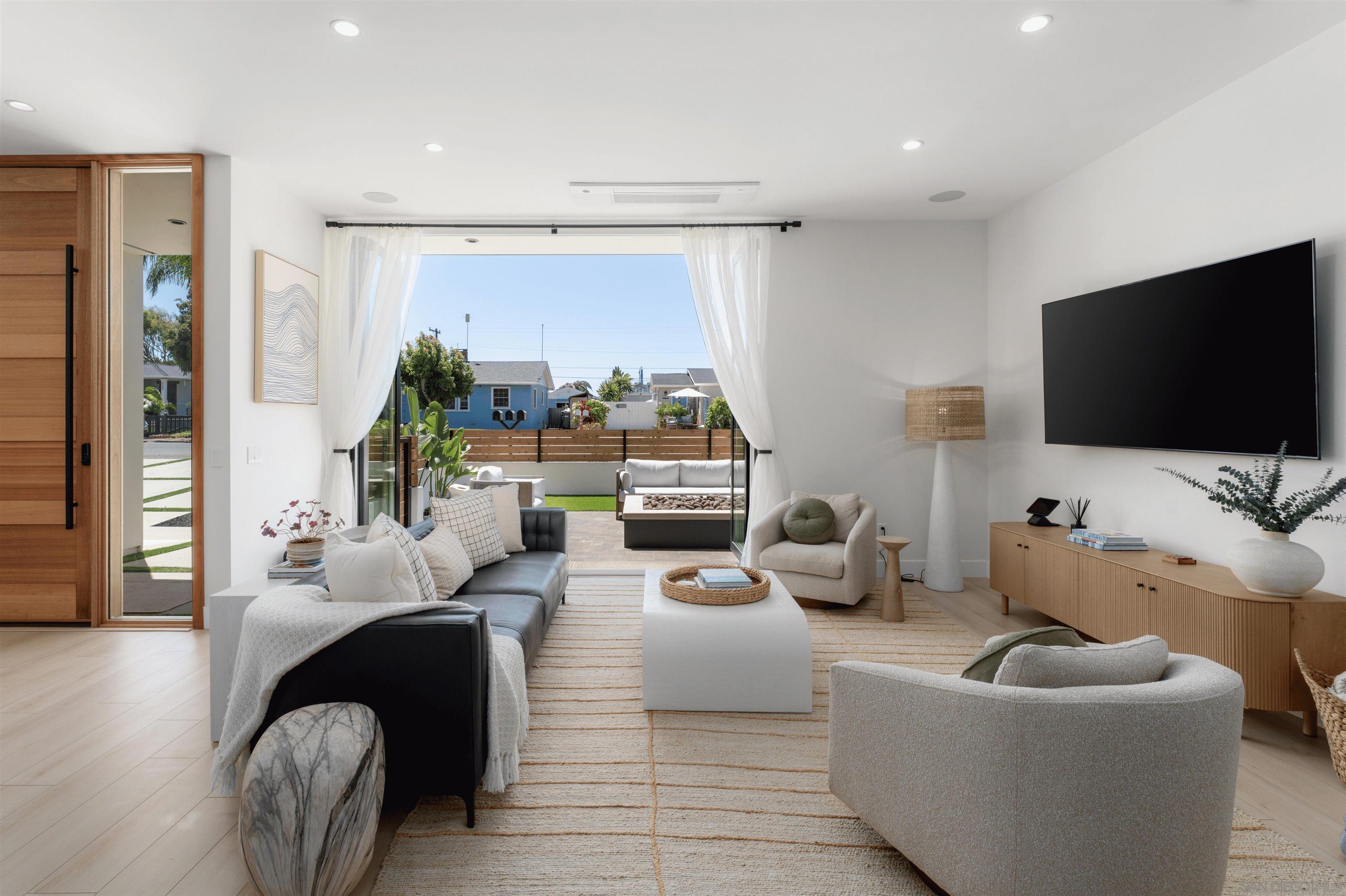 Detail Gallery Image 14 of 61 For 5140  Los Robles Dr, Carlsbad,  CA 92008 - – Beds | – Baths