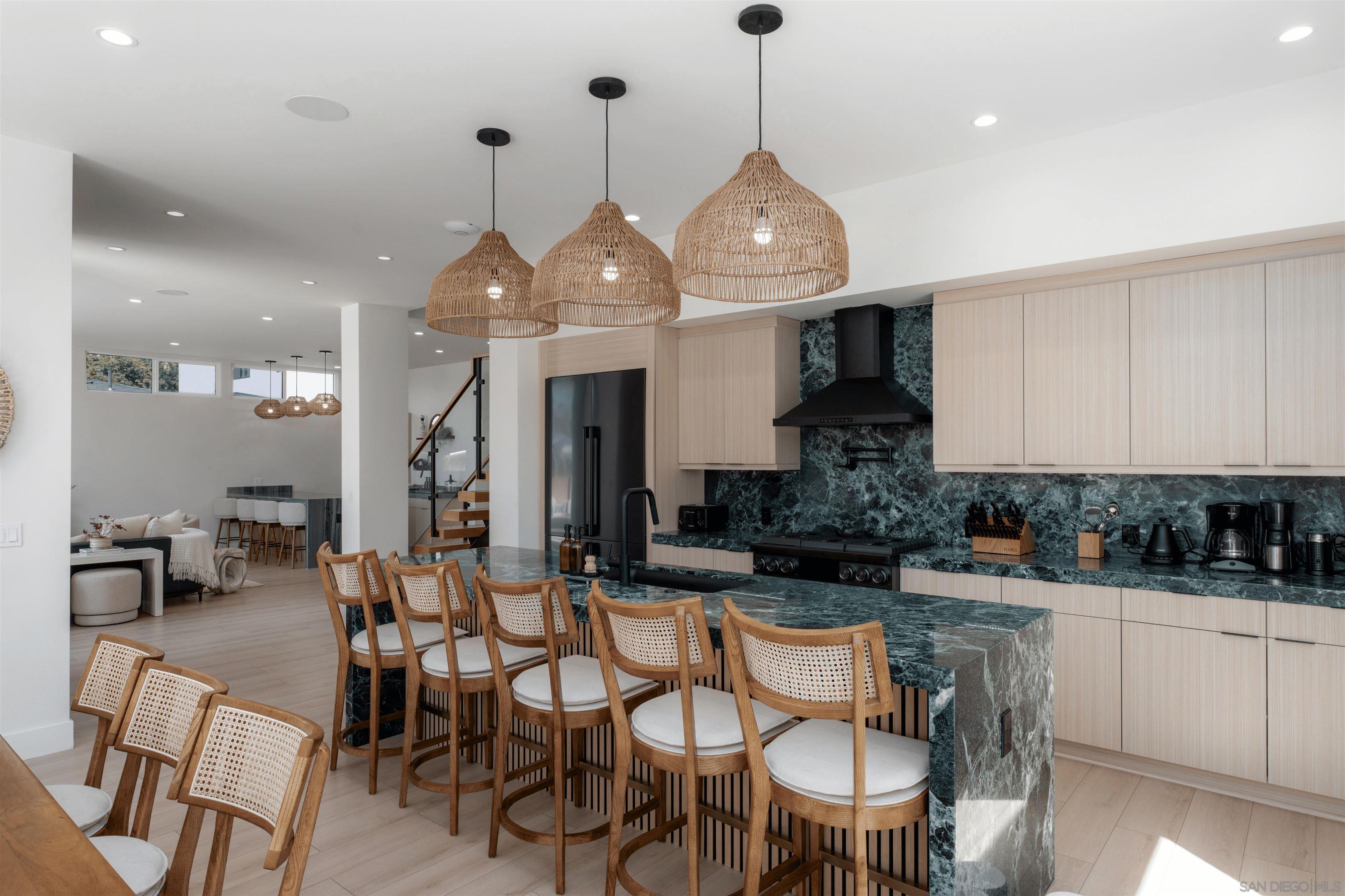 Detail Gallery Image 18 of 61 For 5140  Los Robles Dr, Carlsbad,  CA 92008 - – Beds | – Baths