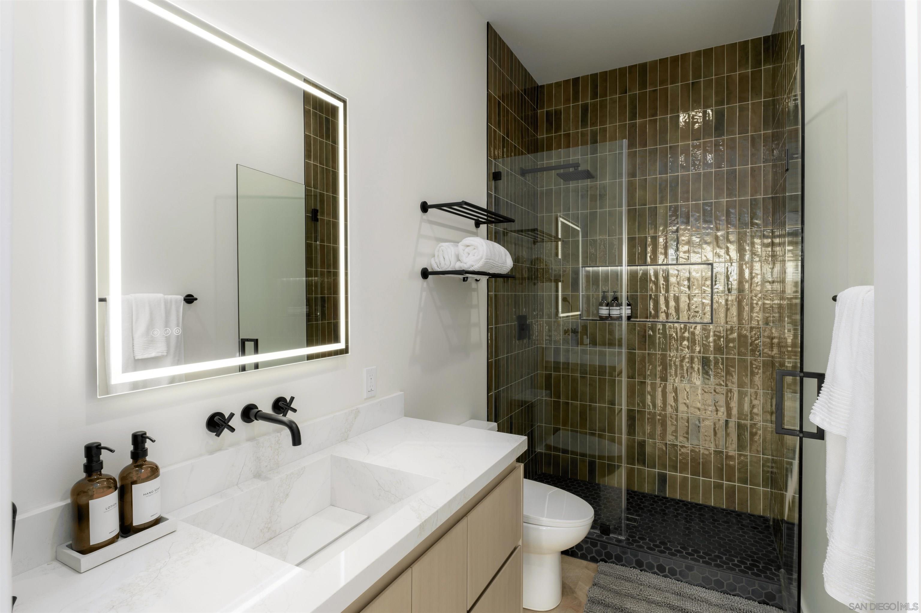 Detail Gallery Image 33 of 61 For 5140  Los Robles Dr, Carlsbad,  CA 92008 - – Beds | – Baths