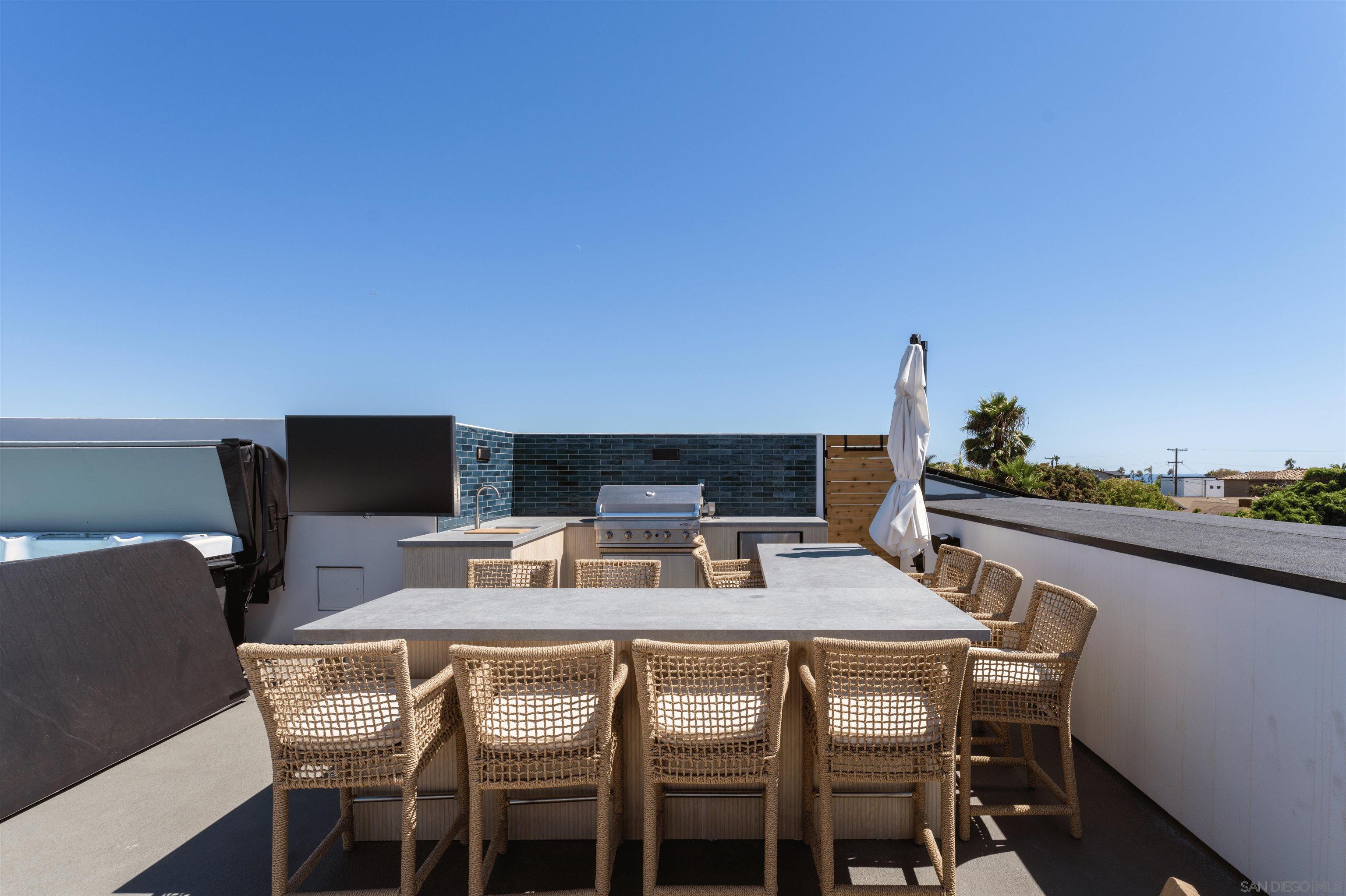 Detail Gallery Image 39 of 61 For 5140  Los Robles Dr, Carlsbad,  CA 92008 - – Beds | – Baths