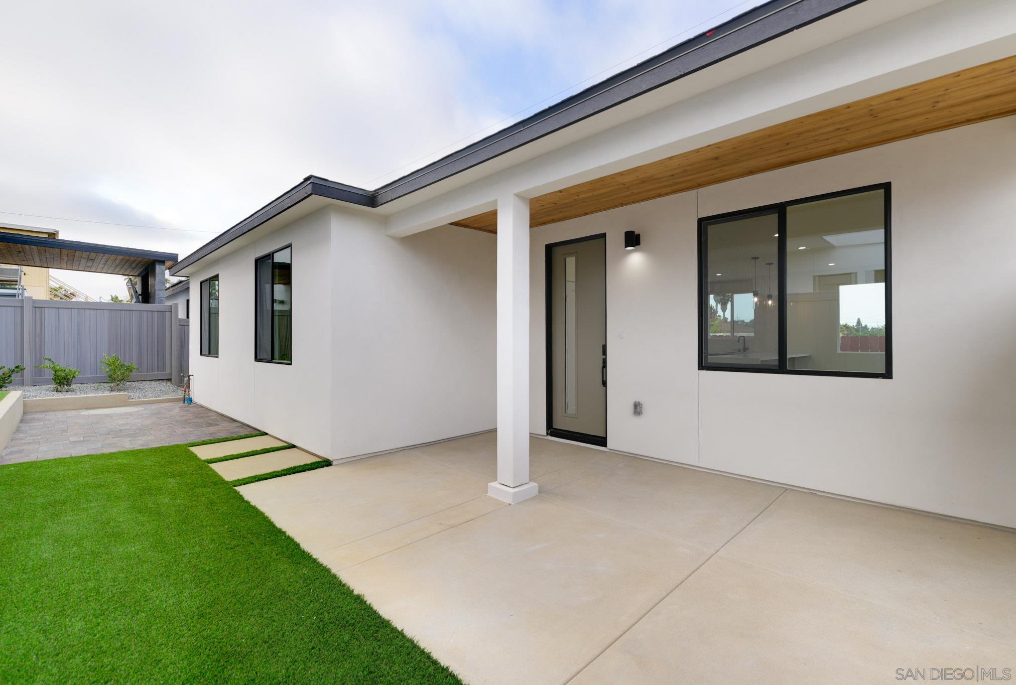 Detail Gallery Image 42 of 61 For 5140  Los Robles Dr, Carlsbad,  CA 92008 - – Beds | – Baths