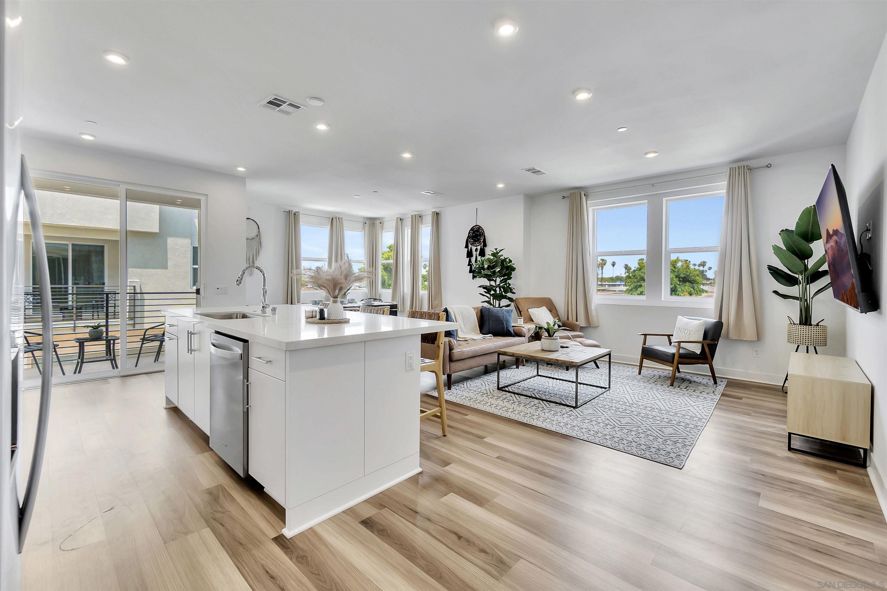 Front Image Thumbnail for SD2600919