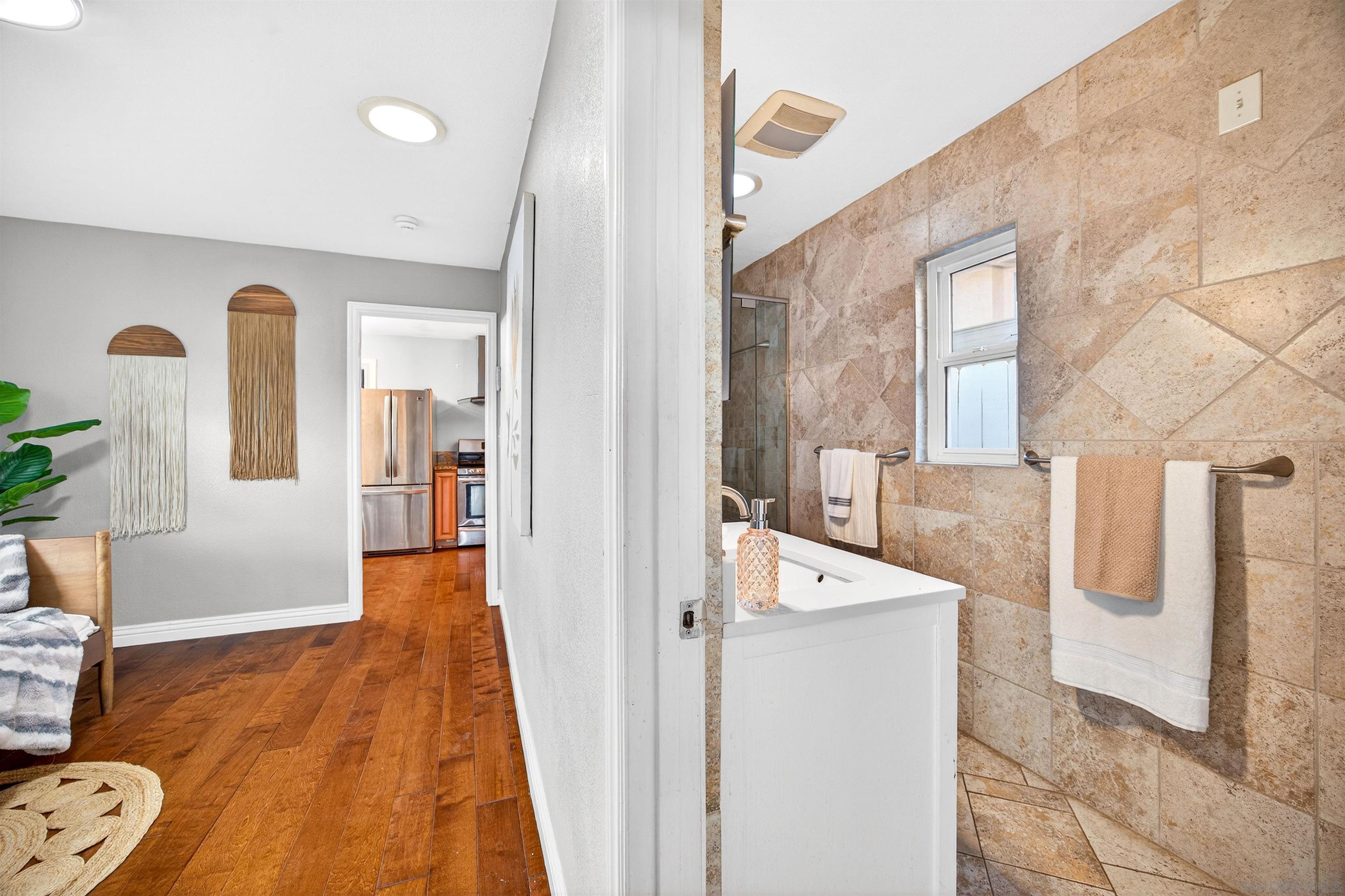 Detail Gallery Image 14 of 39 For 530  11th St, Imperial Beach,  CA 91932 - 2 Beds | 1 Baths