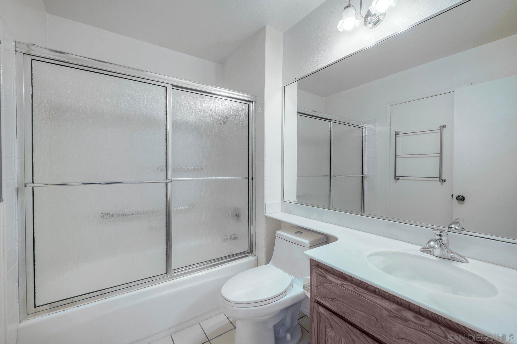 Detail Gallery Image 19 of 23 For 12767  Camino De La Breccia  79, San Diego,  CA 92128 - 3 Beds | 2 Baths