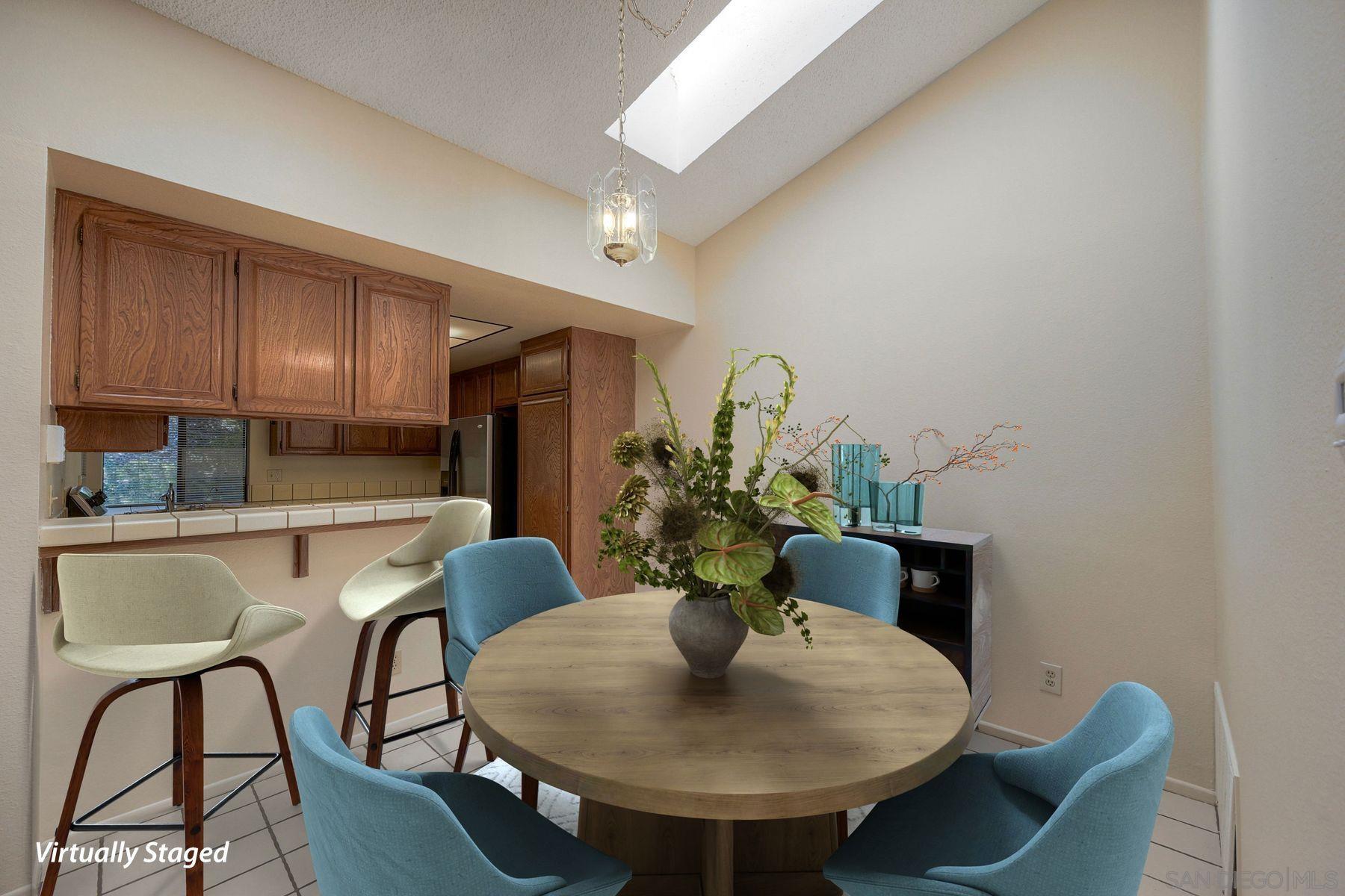 Detail Gallery Image 10 of 23 For 12767  Camino De La Breccia  79, San Diego,  CA 92128 - 3 Beds | 2 Baths