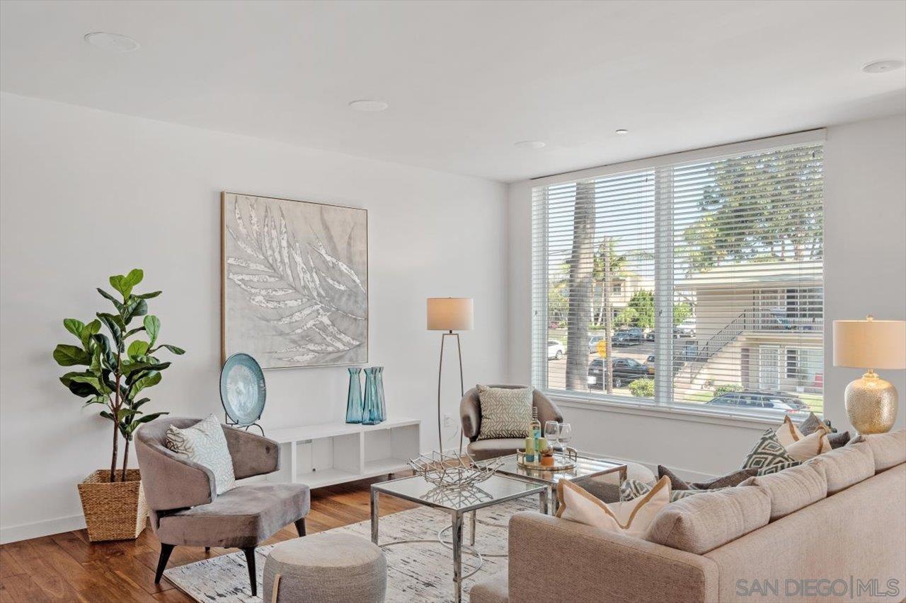 Detail Gallery Image 11 of 22 For 215  2nd Street  104, Encinitas,  CA 92024 - 2 Beds | 2/1 Baths