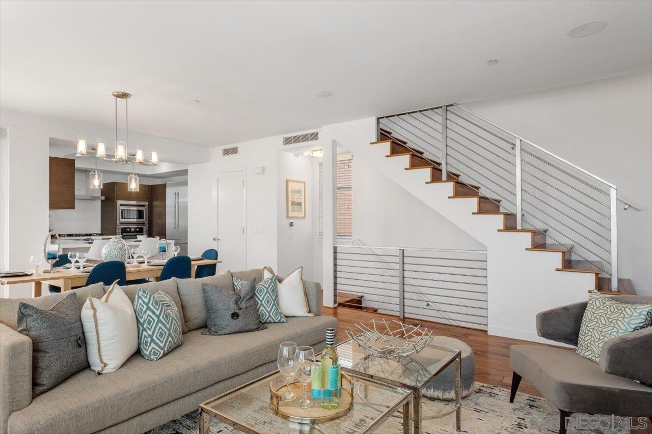 Detail Gallery Image 13 of 22 For 215  2nd Street  104, Encinitas,  CA 92024 - 2 Beds | 2/1 Baths