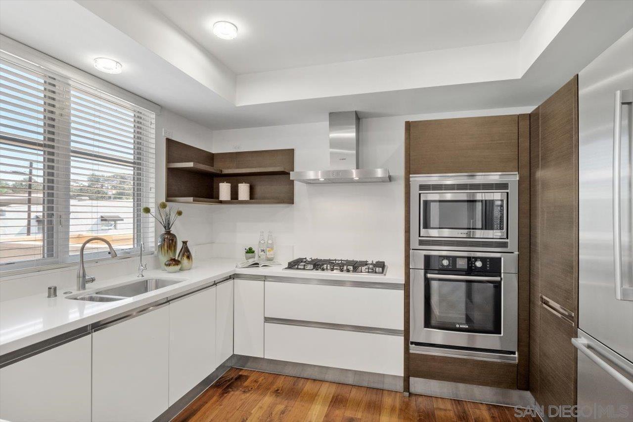 Detail Gallery Image 14 of 22 For 215  2nd Street  104, Encinitas,  CA 92024 - 2 Beds | 2/1 Baths