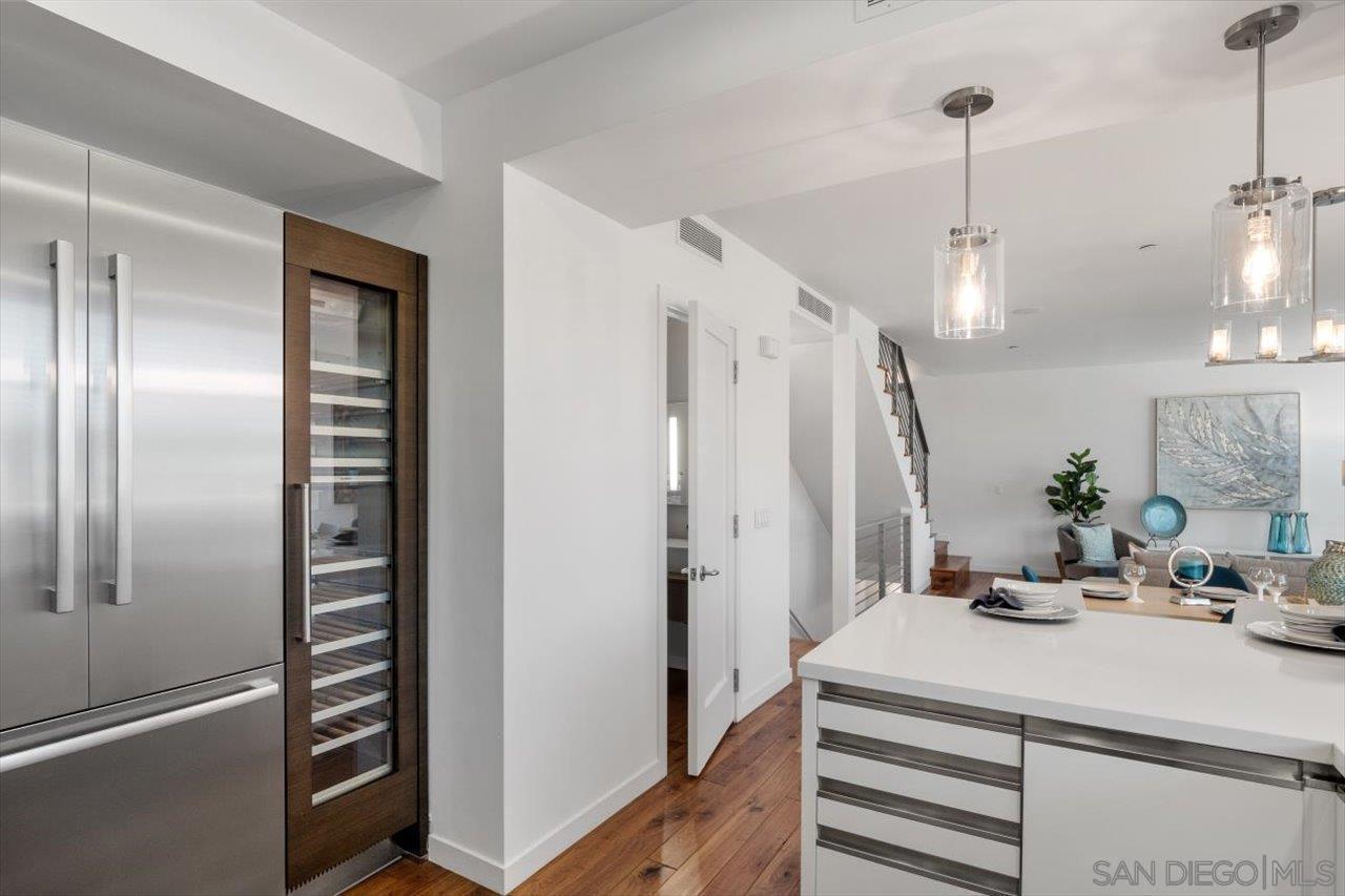 Detail Gallery Image 15 of 22 For 215  2nd Street  104, Encinitas,  CA 92024 - 2 Beds | 2/1 Baths