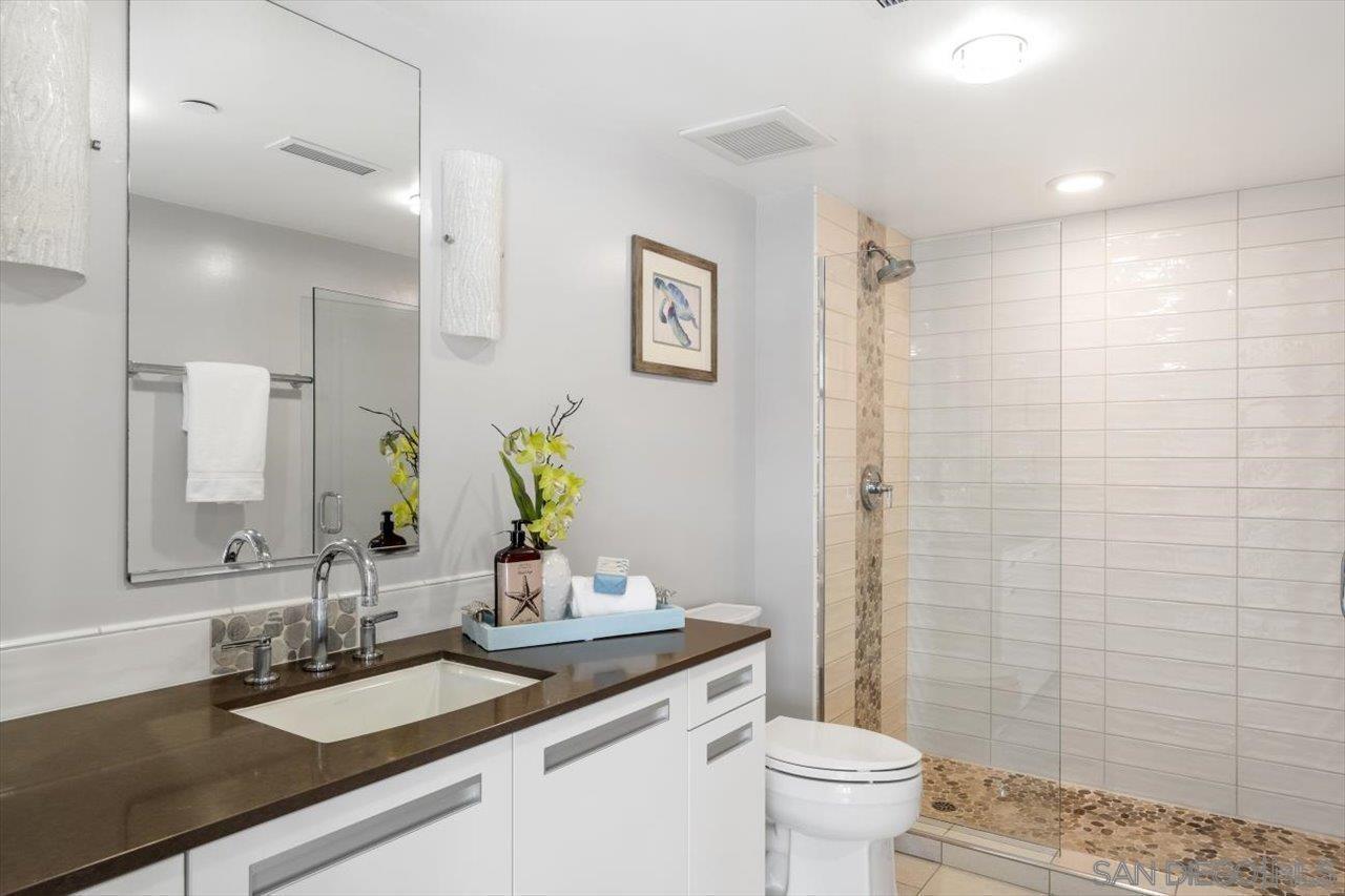 Detail Gallery Image 19 of 22 For 215  2nd Street  104, Encinitas,  CA 92024 - 2 Beds | 2/1 Baths