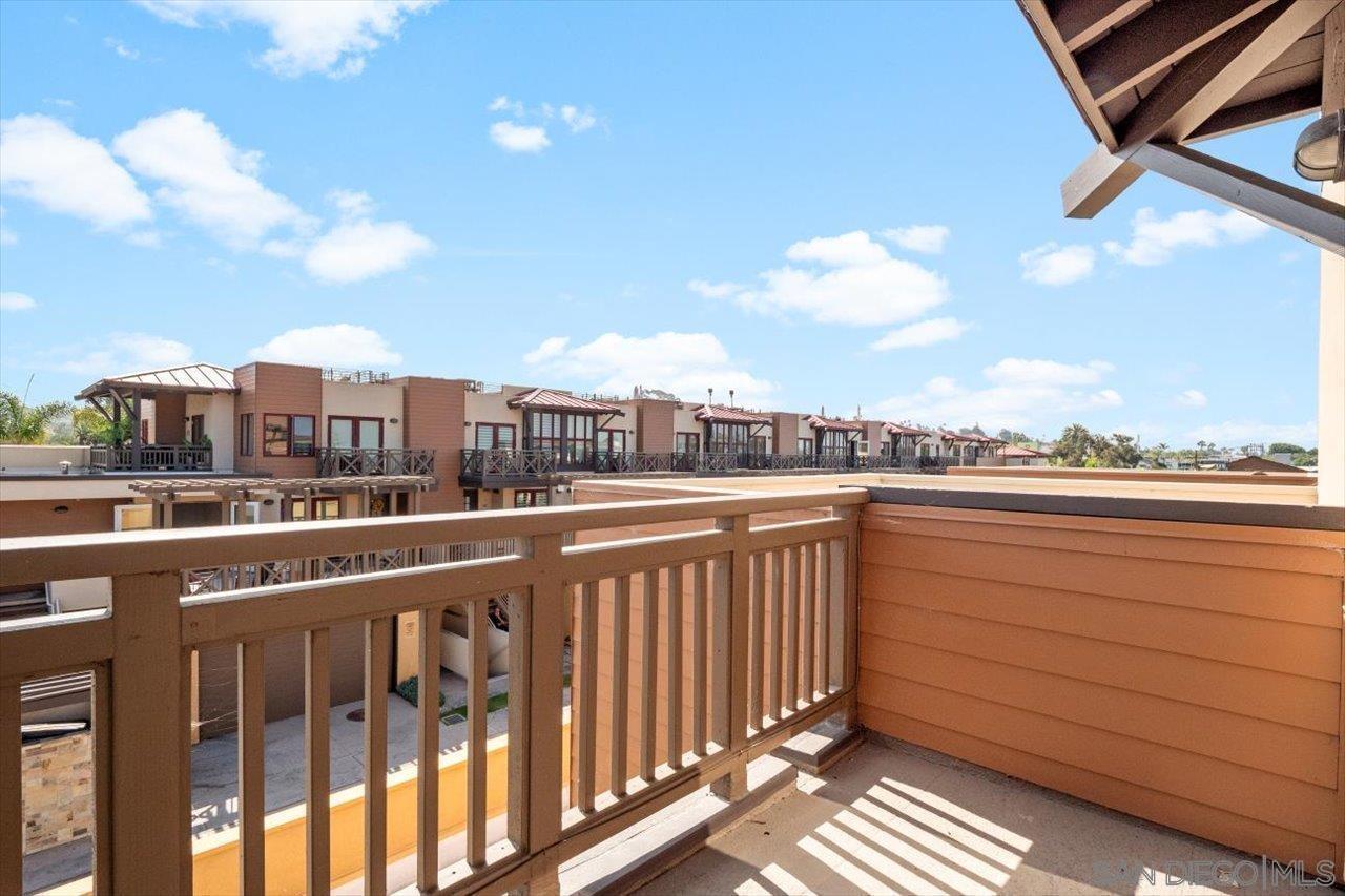 Detail Gallery Image 22 of 22 For 215  2nd Street  104, Encinitas,  CA 92024 - 2 Beds | 2/1 Baths