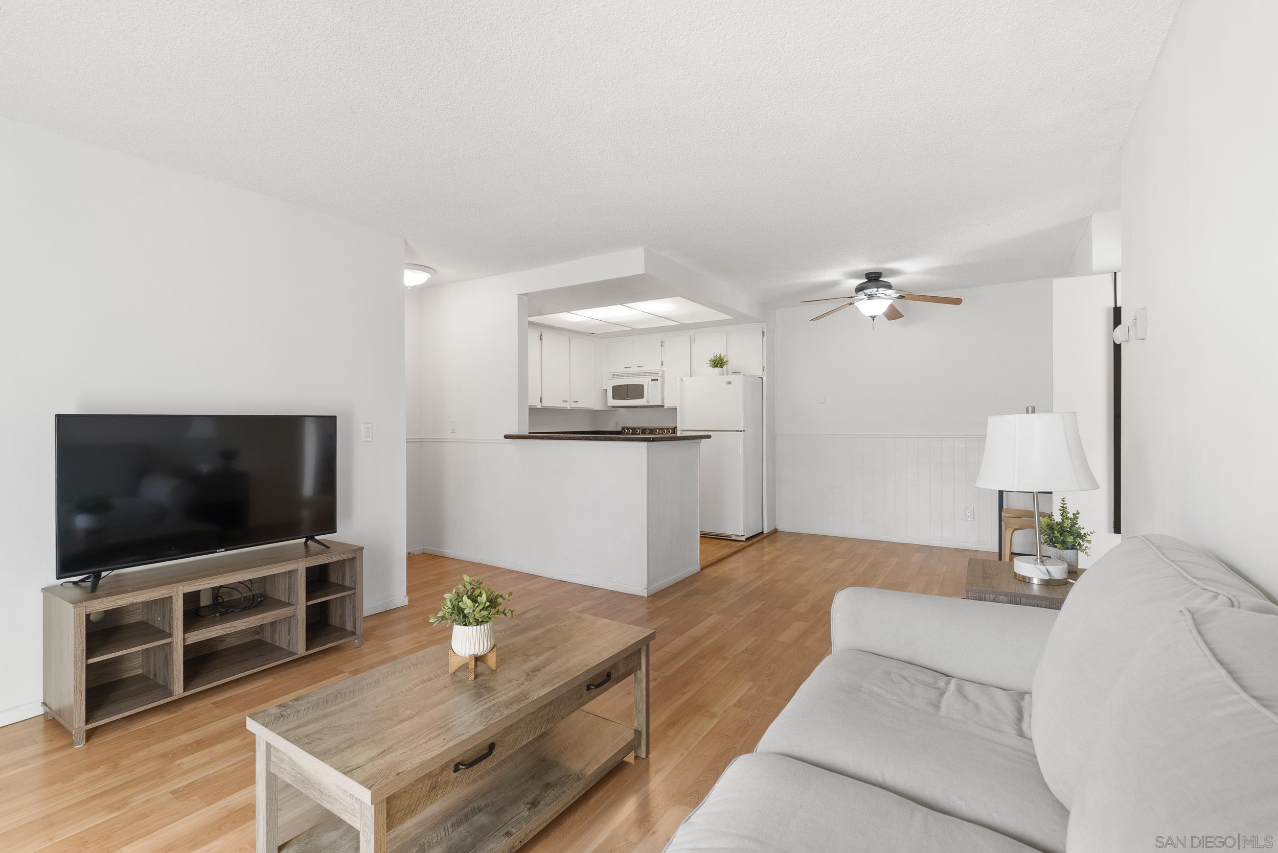 Detail Gallery Image 6 of 23 For 5978  Rancho Mission Rd  #274,  San Diego,  CA 92108 - 1 Beds | 1 Baths